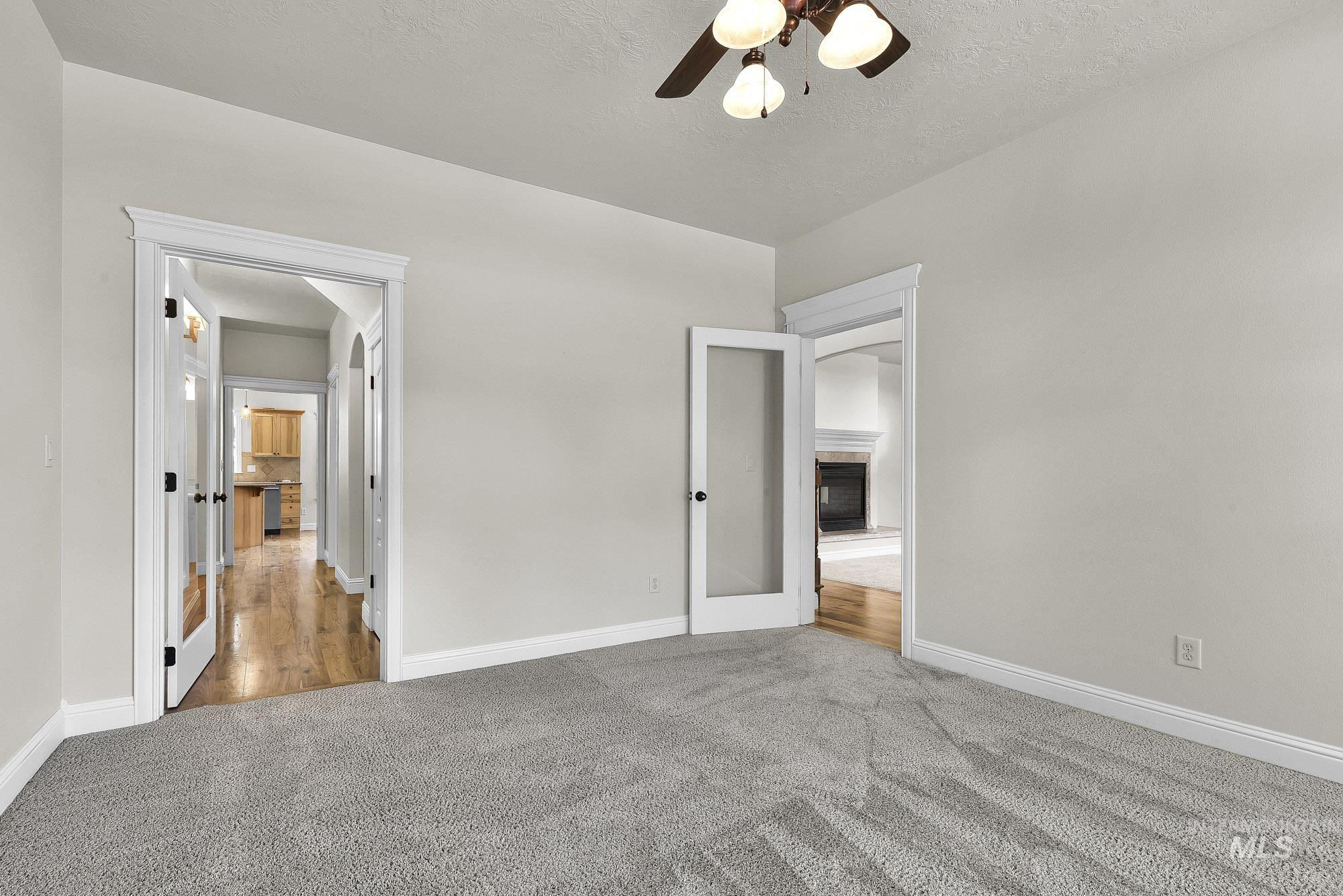2172 W Cedar Grove Property Photo 6