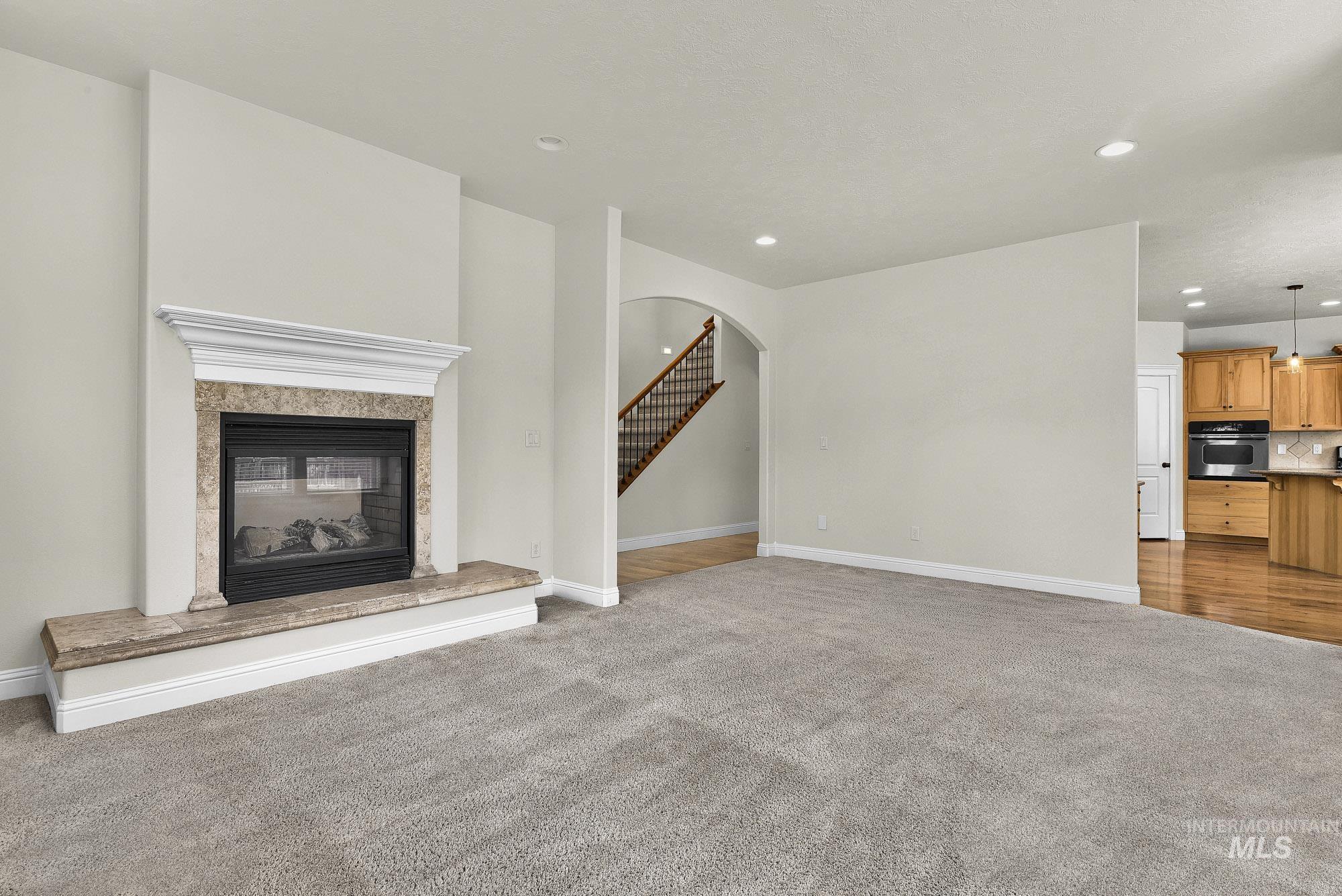2172 W Cedar Grove Property Photo 8