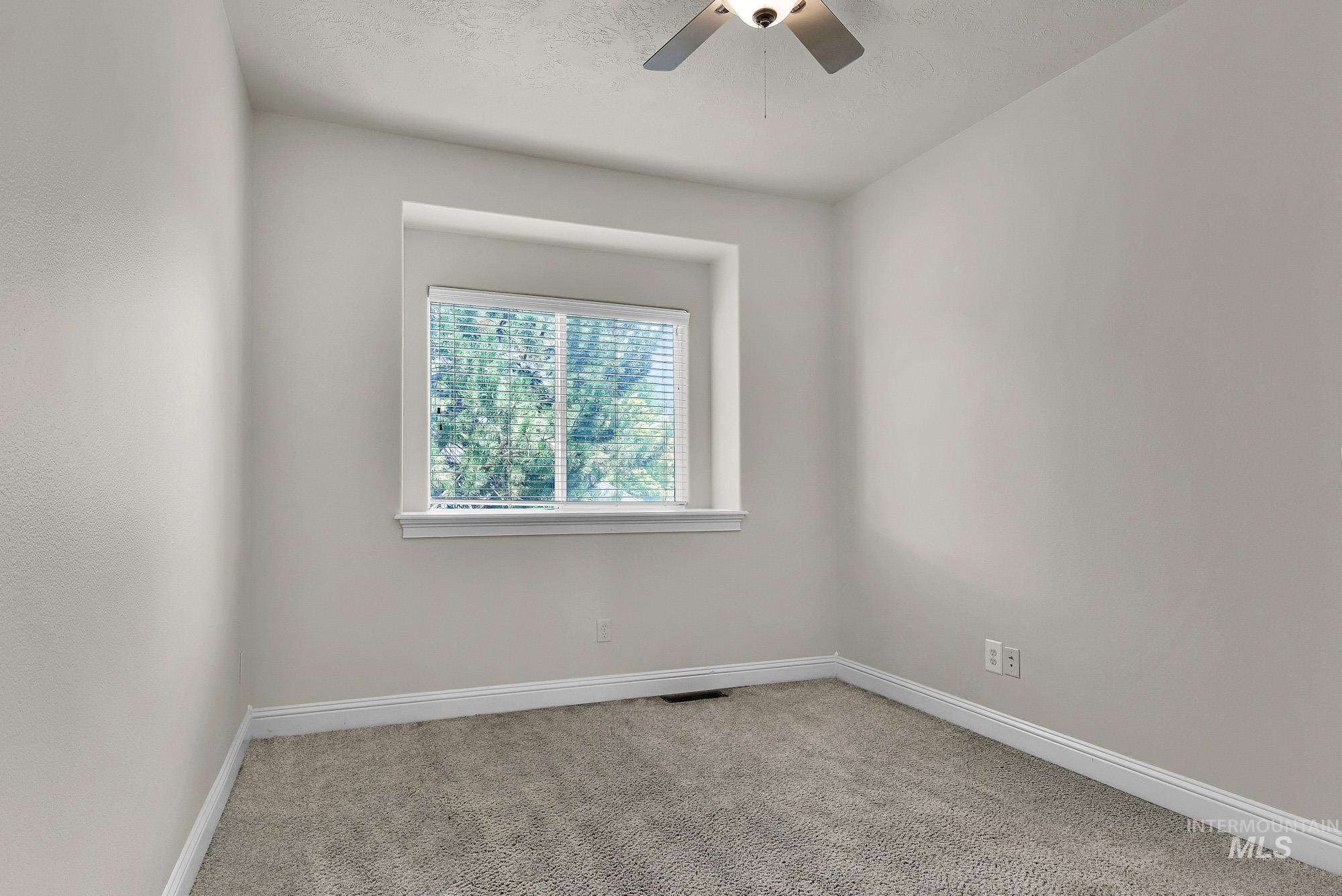 2172 W Cedar Grove Property Photo 28