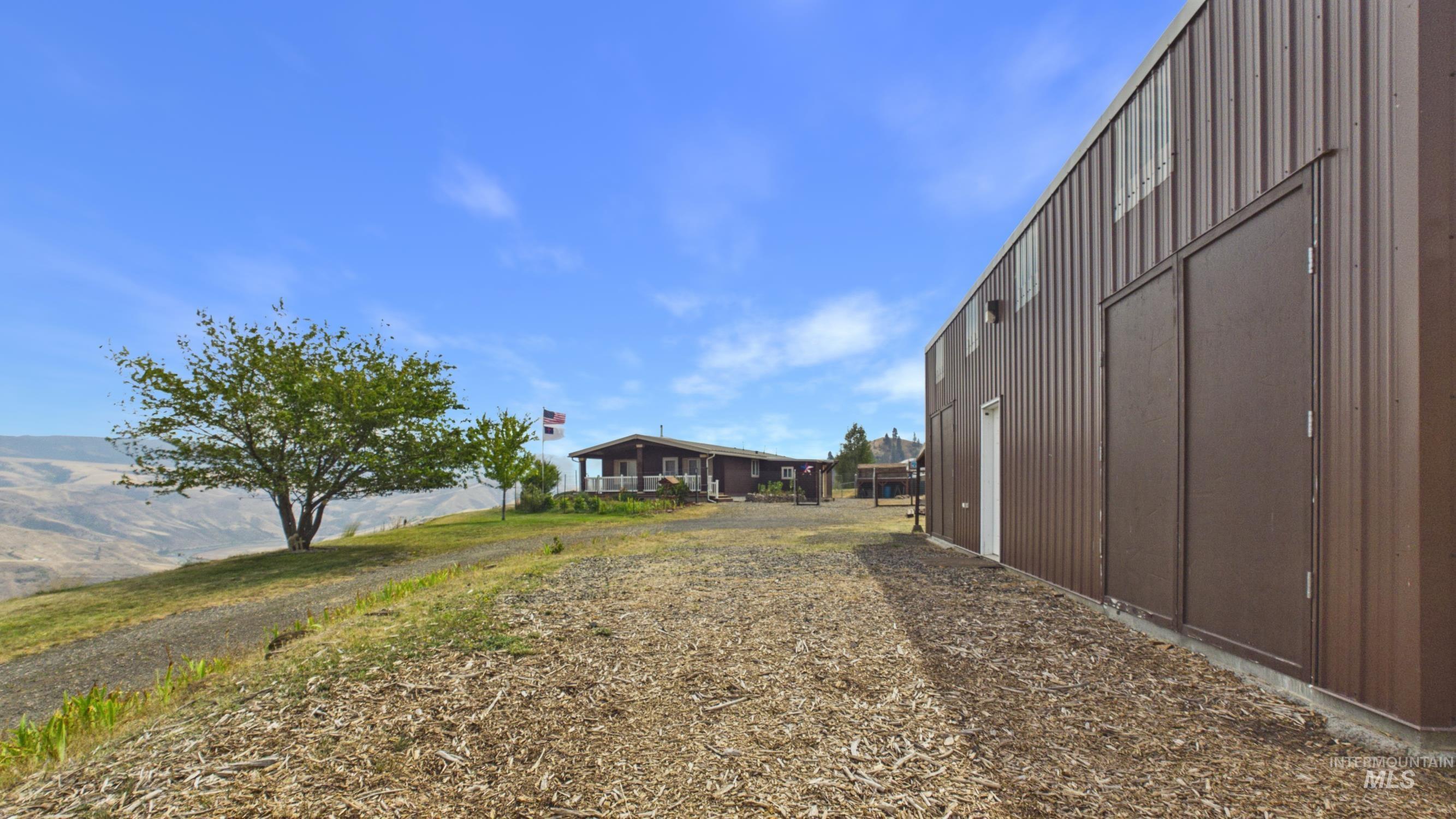 146 Hammer Creek Rd Property Photo 4