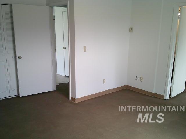 23621 Old Highway 30 Property Photo 19
