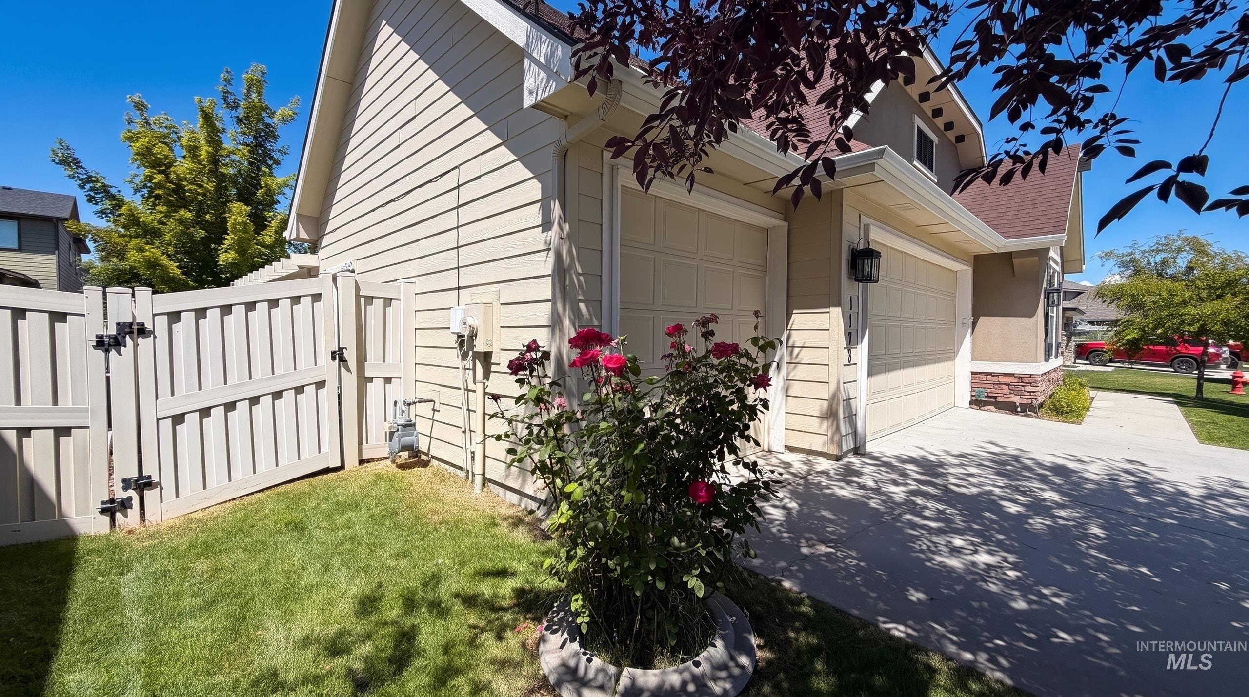 1178 Stallion Springs Way Property Photo 4