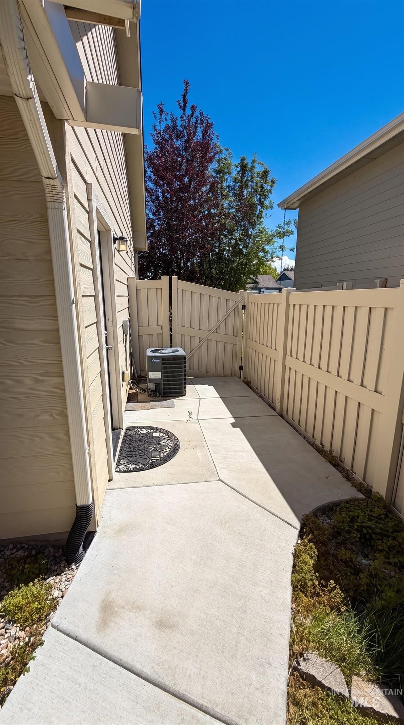 1178 Stallion Springs Way Property Photo 37