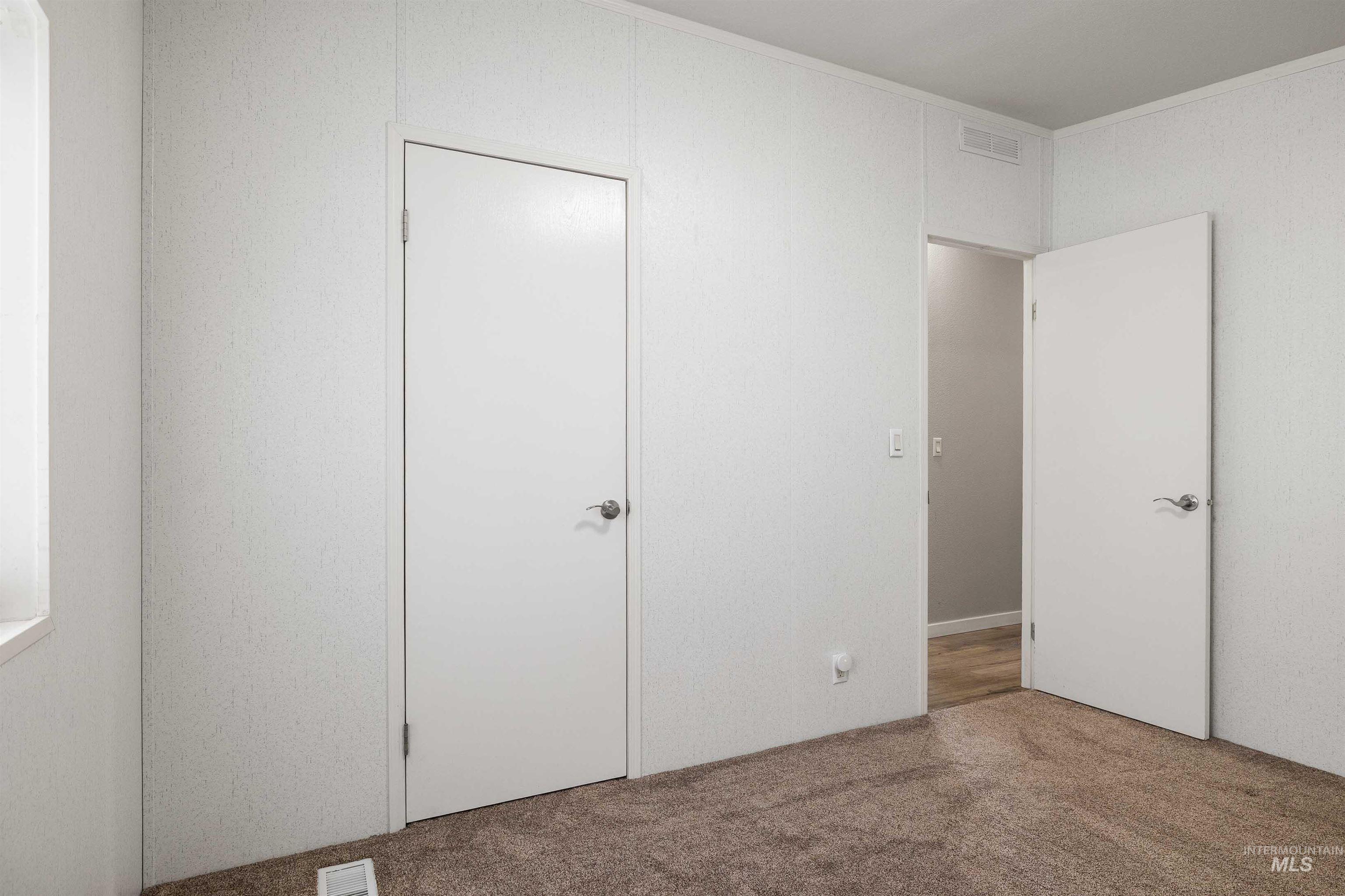 910 Moonglo Property Photo 17