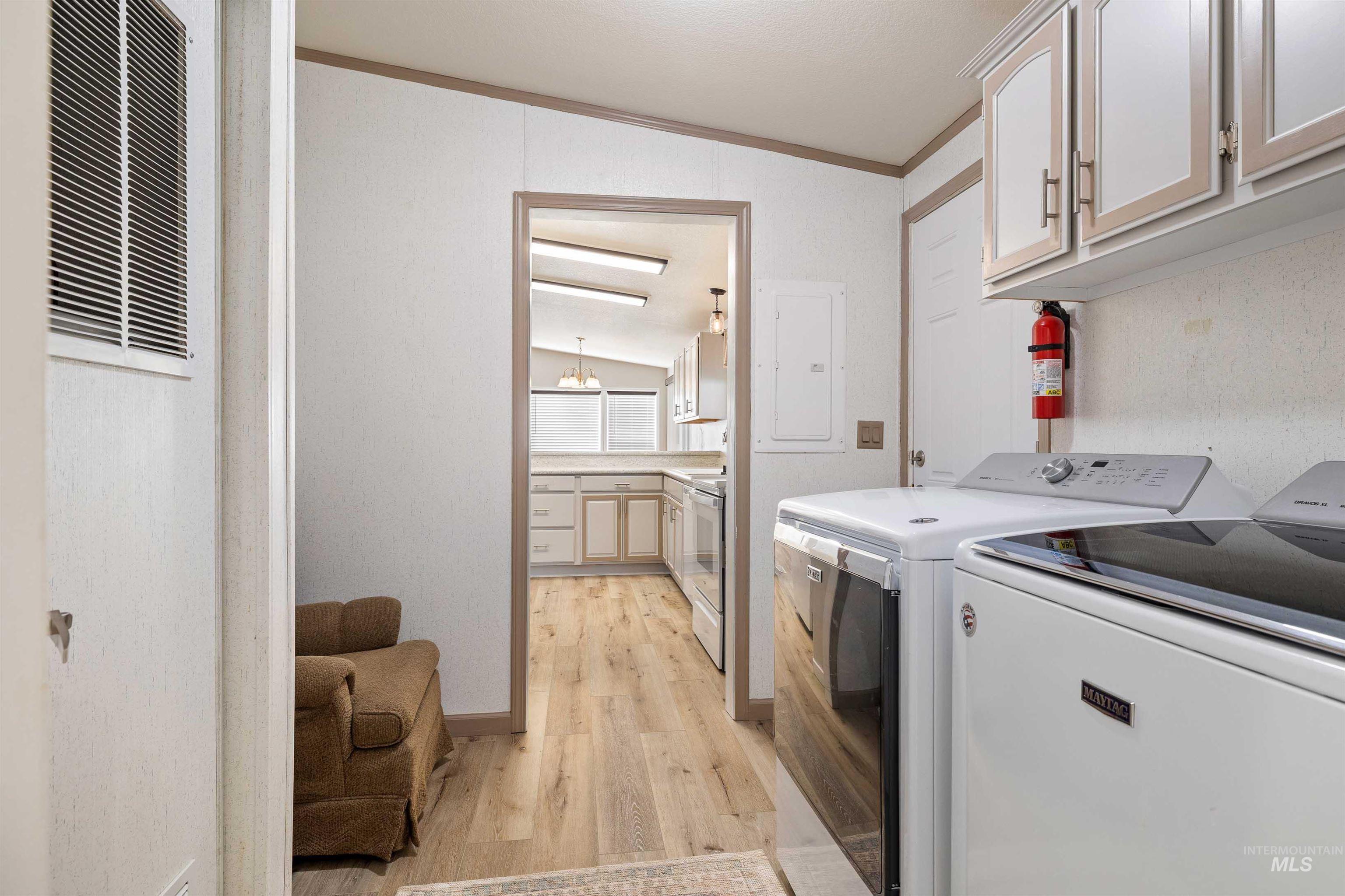 910 Moonglo Property Photo 21
