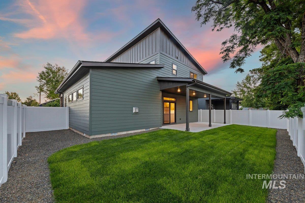 3752 Jackie Lane Property Photo 18
