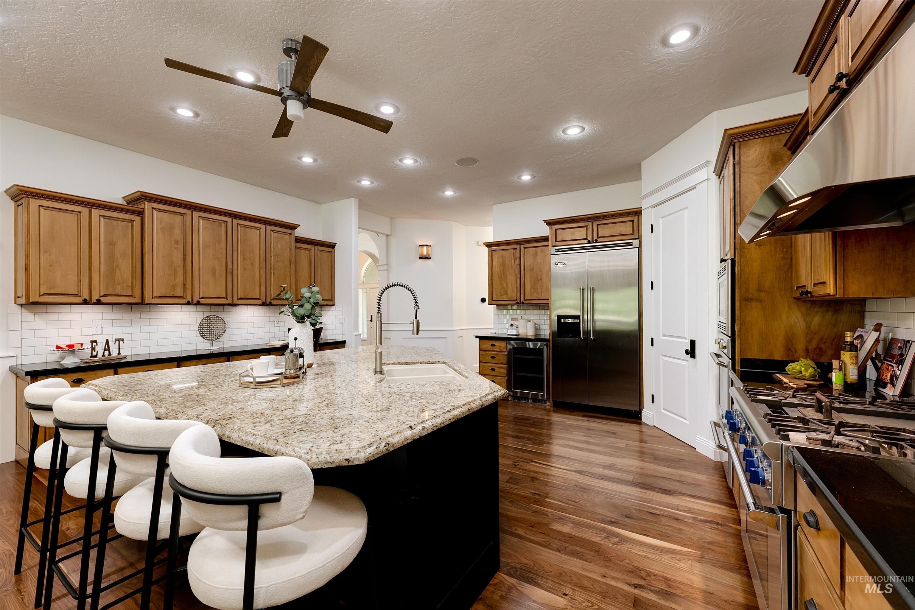 103 S Alder Lane Property Photo 16