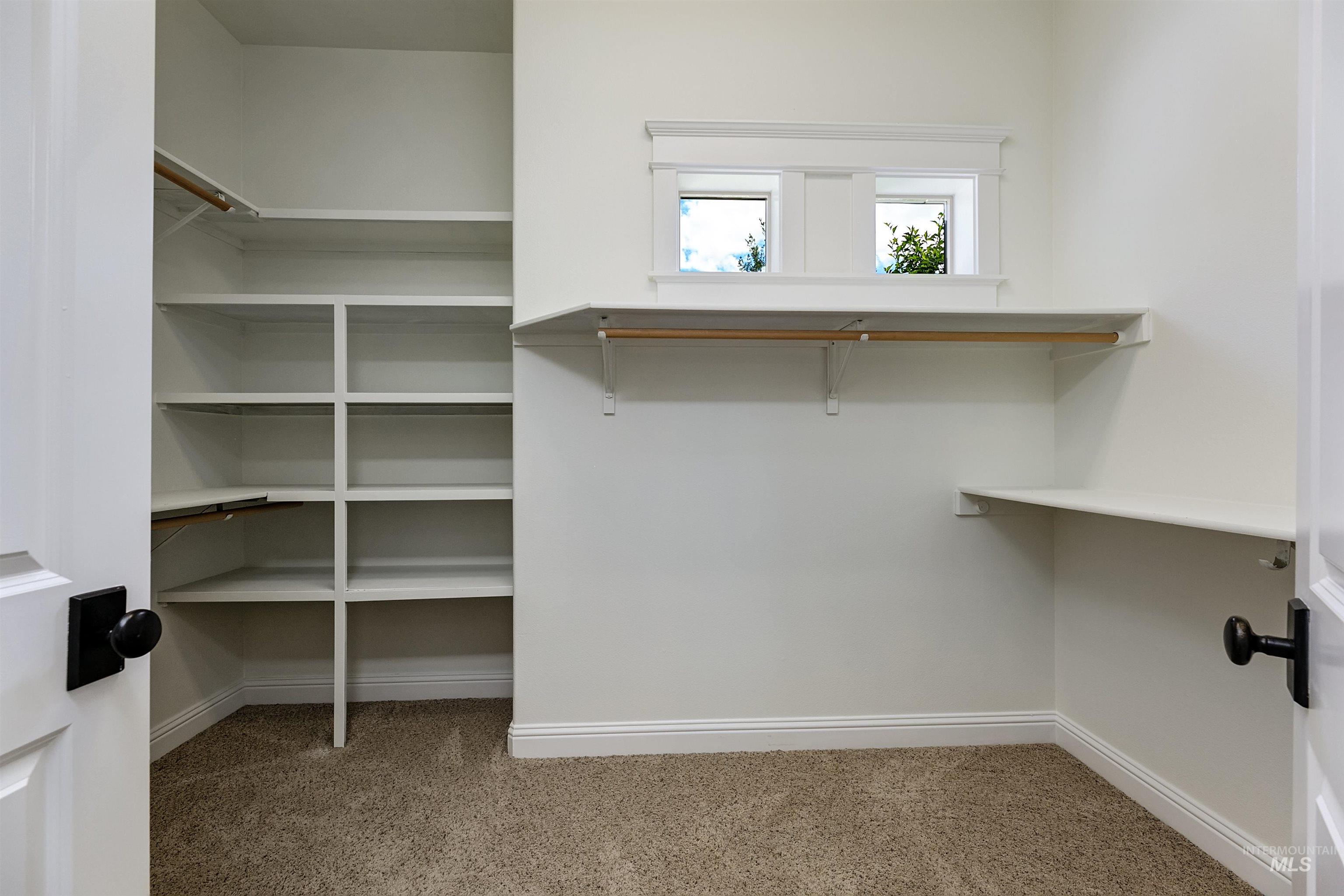103 S Alder Lane Property Photo 35