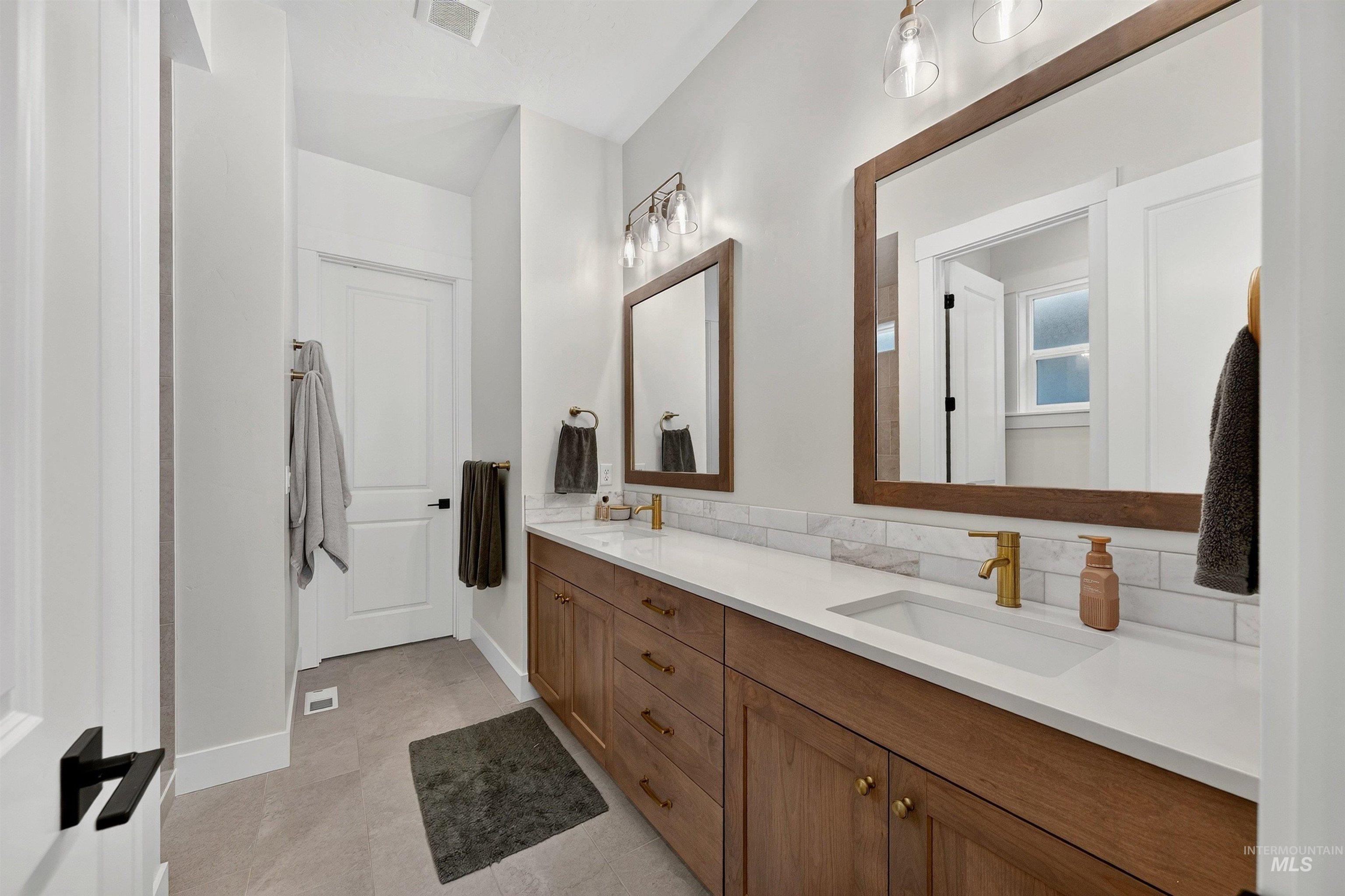 6419 W Piaffe St Property Photo 15