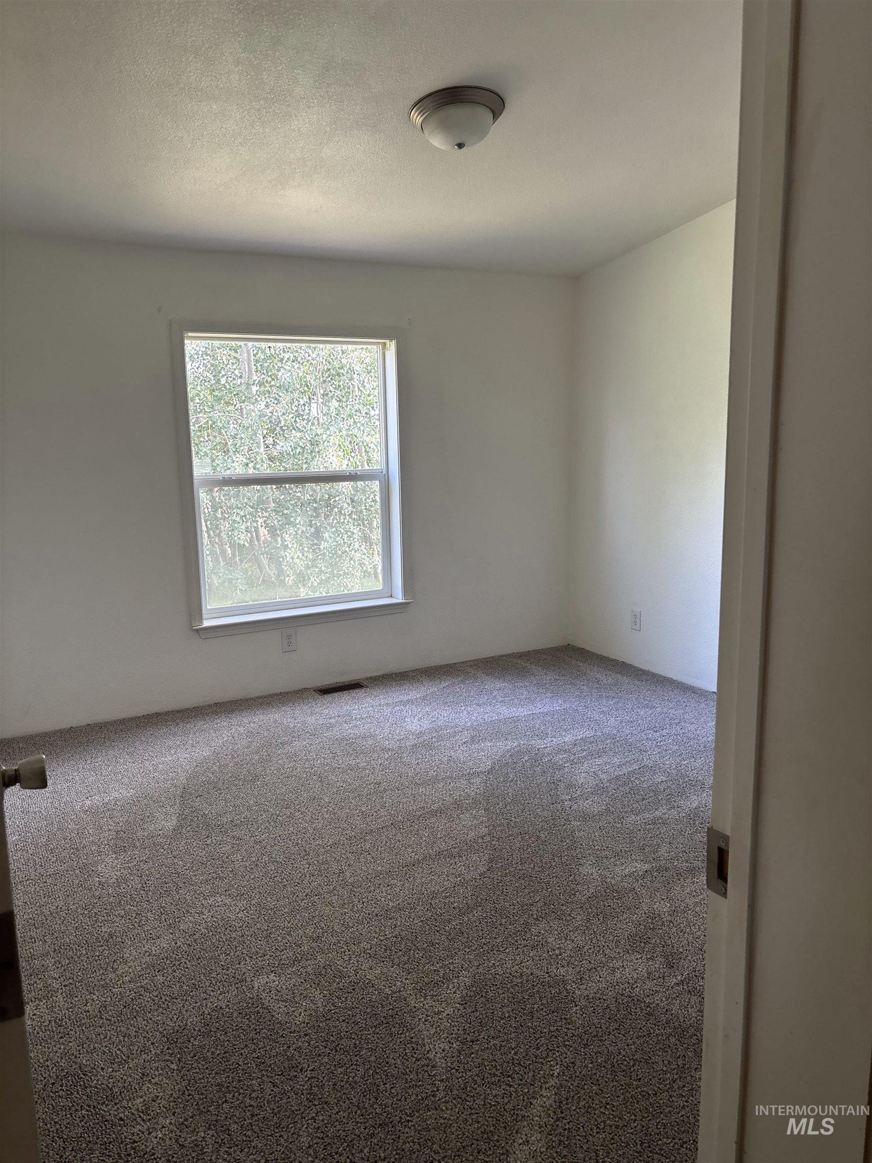 1127 E 720 N 1127 E 720 N Property Photo 20