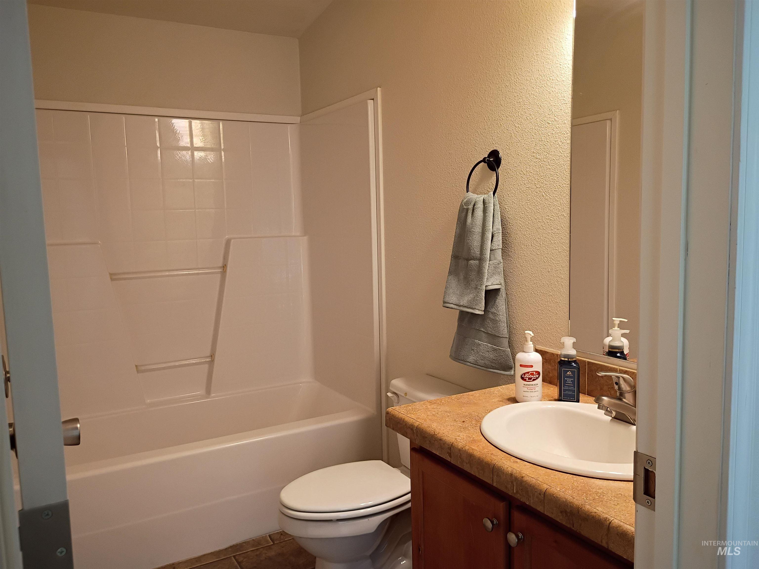 1127 E 720 N 1127 E 720 N Property Photo 24