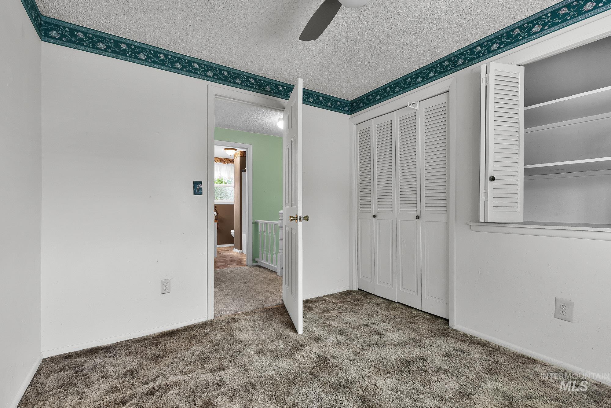 3305 S Beverly St Property Photo 24