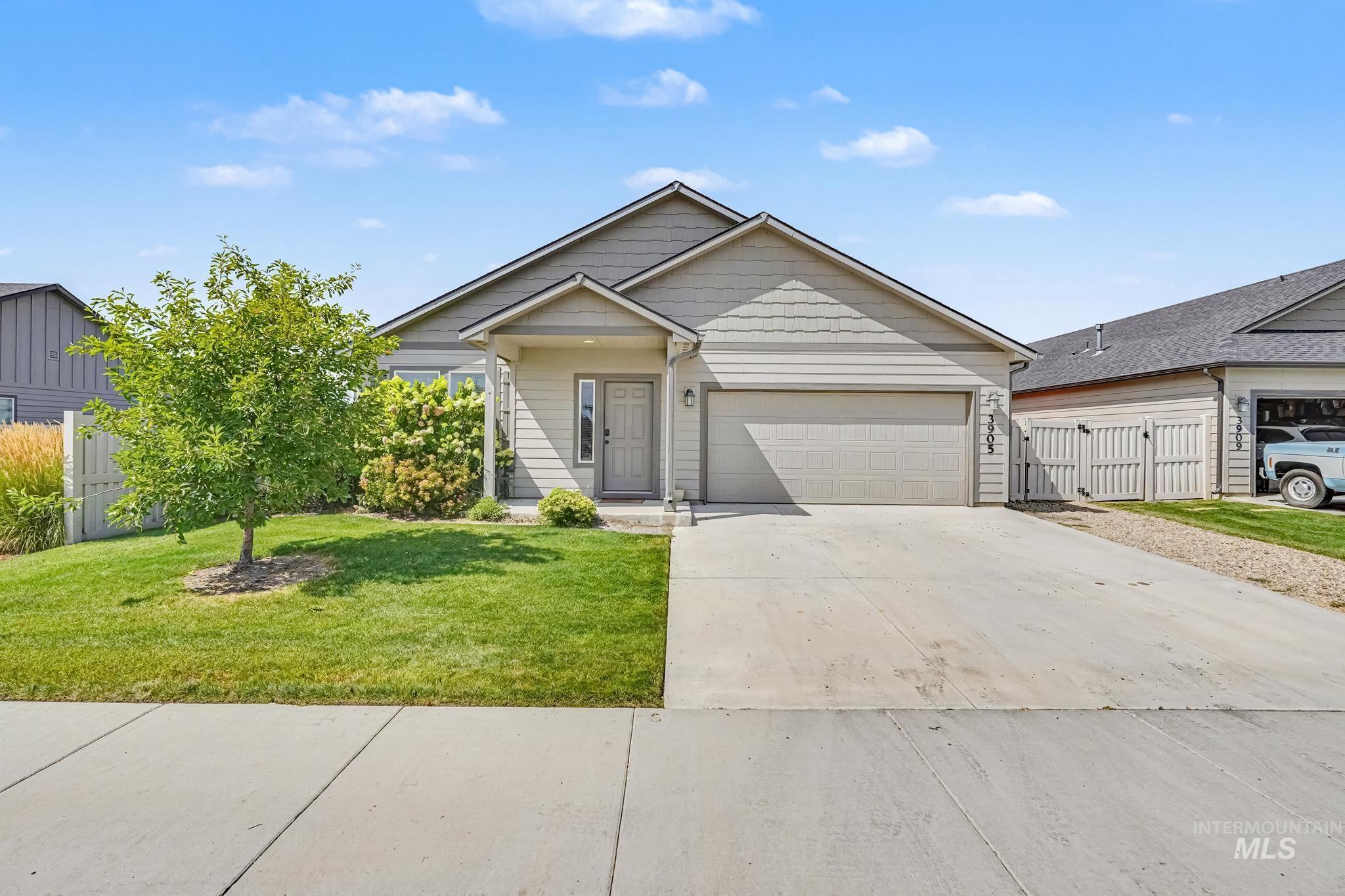 3905 Winged Dove St.