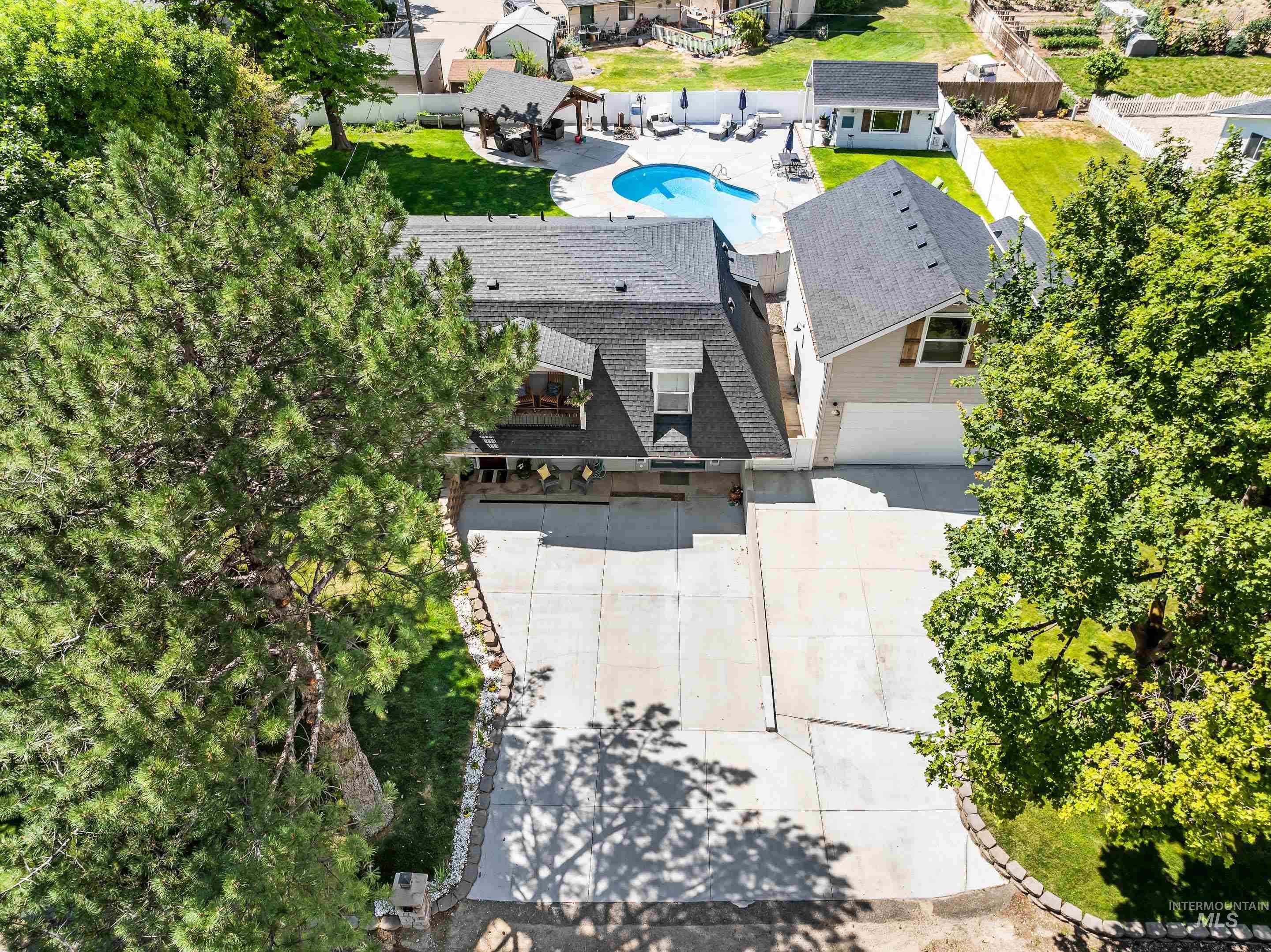 203 Melba Dr Property Photo 4
