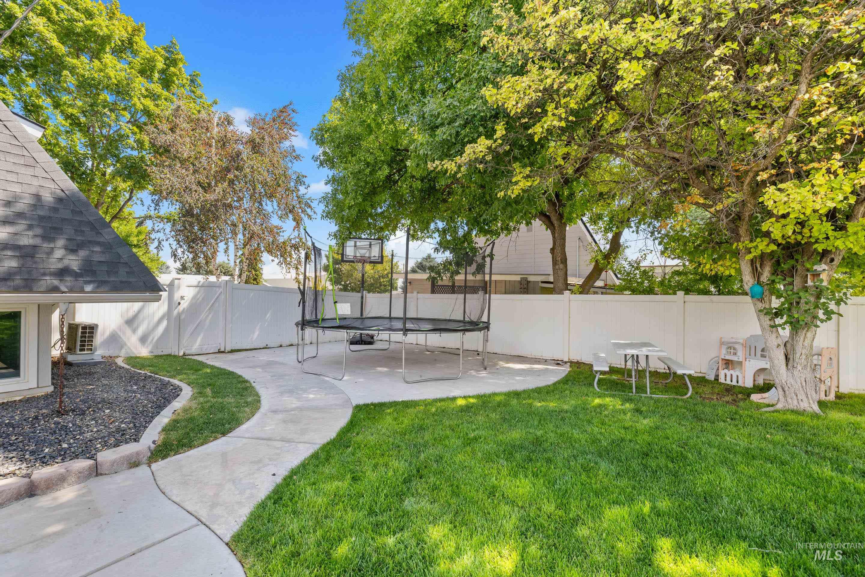 203 Melba Dr Property Photo 47