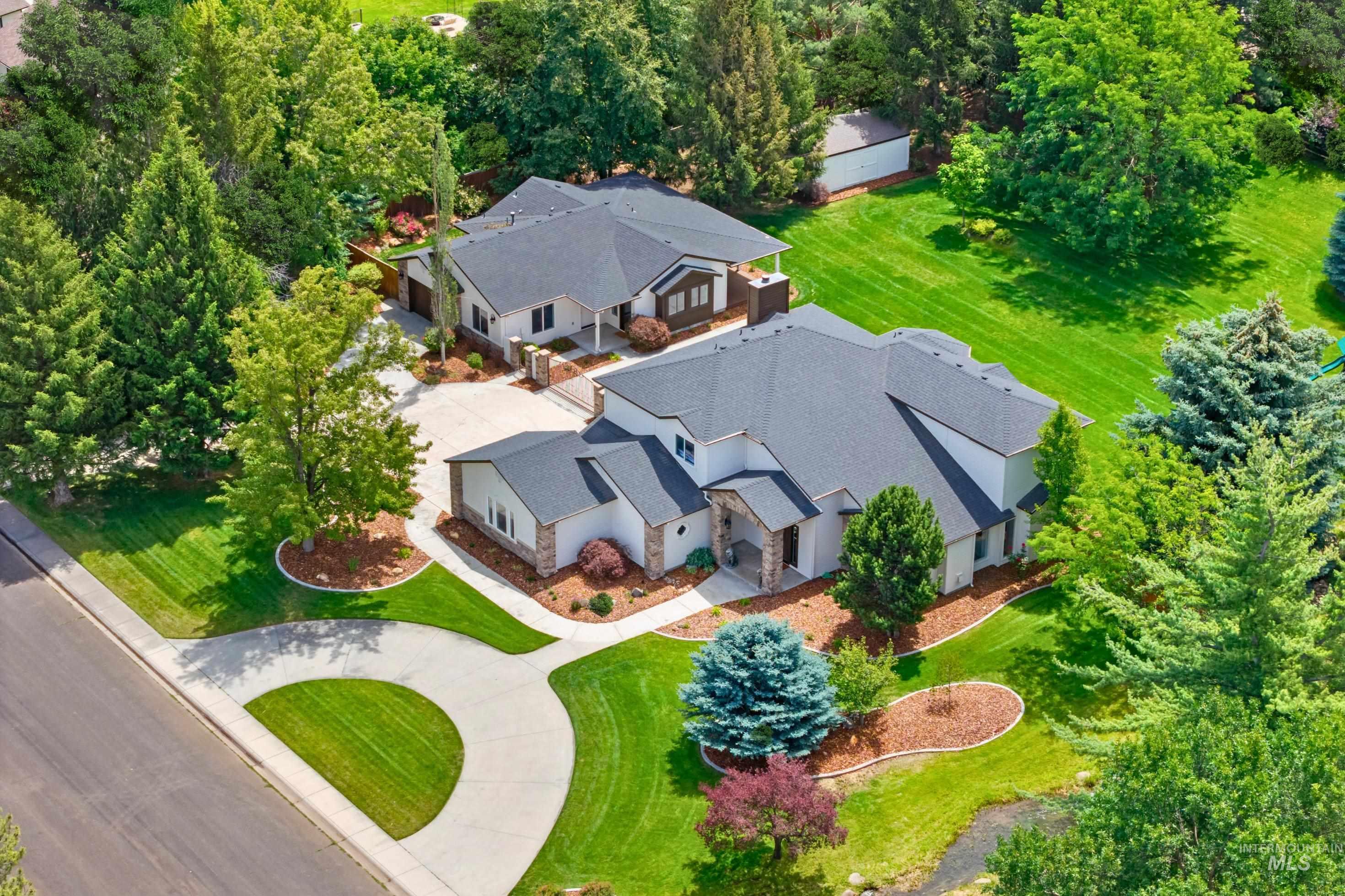 441 W Fordham Drive