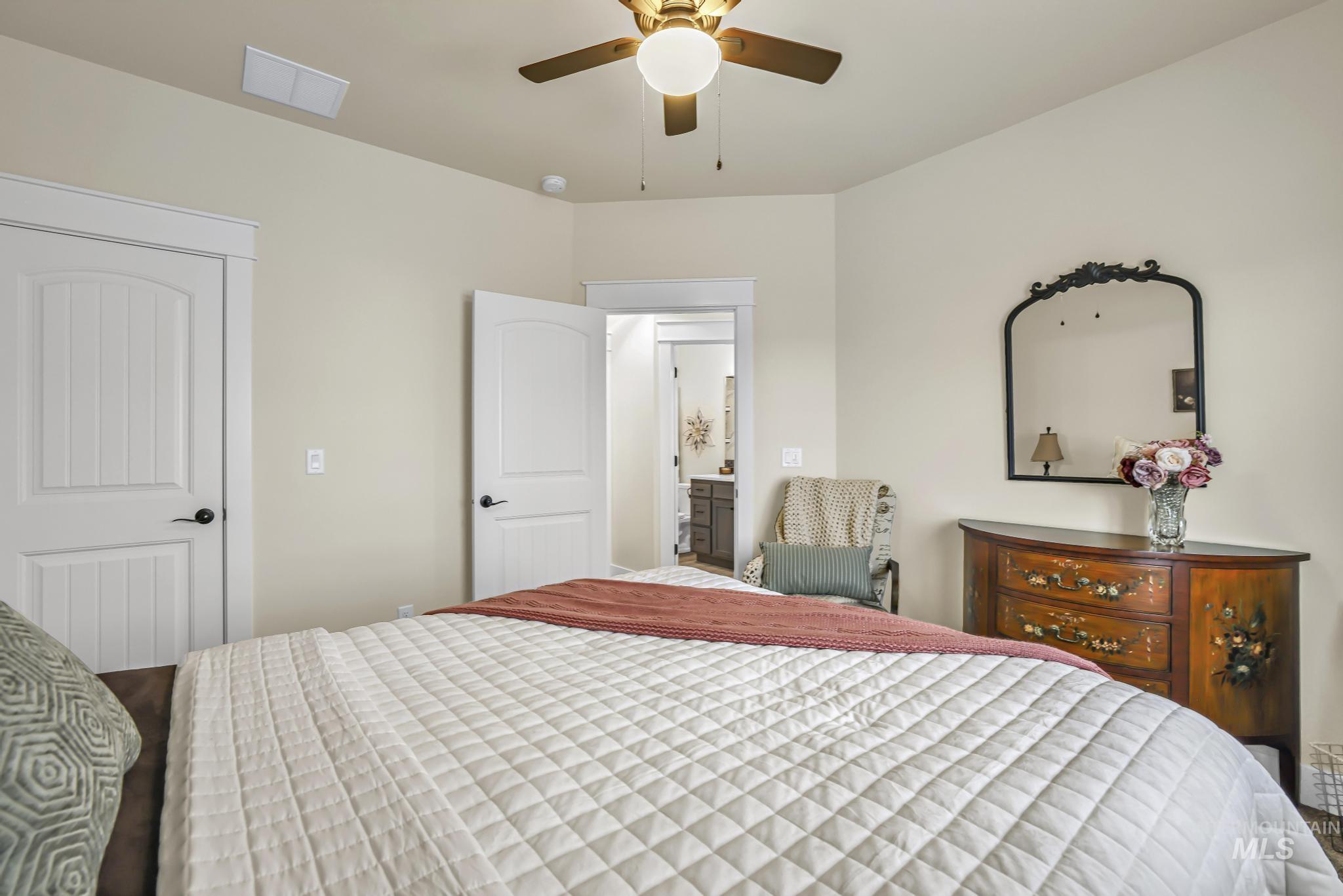 1529 Clear Creek Loop Property Photo 35