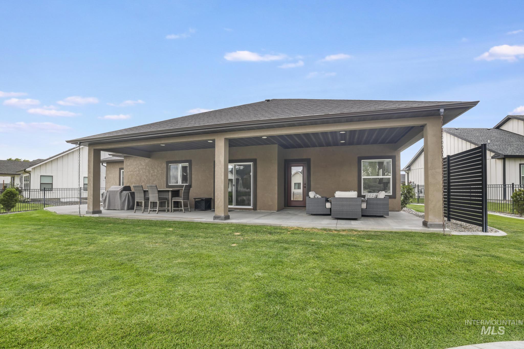 1529 Clear Creek Loop Property Photo 38