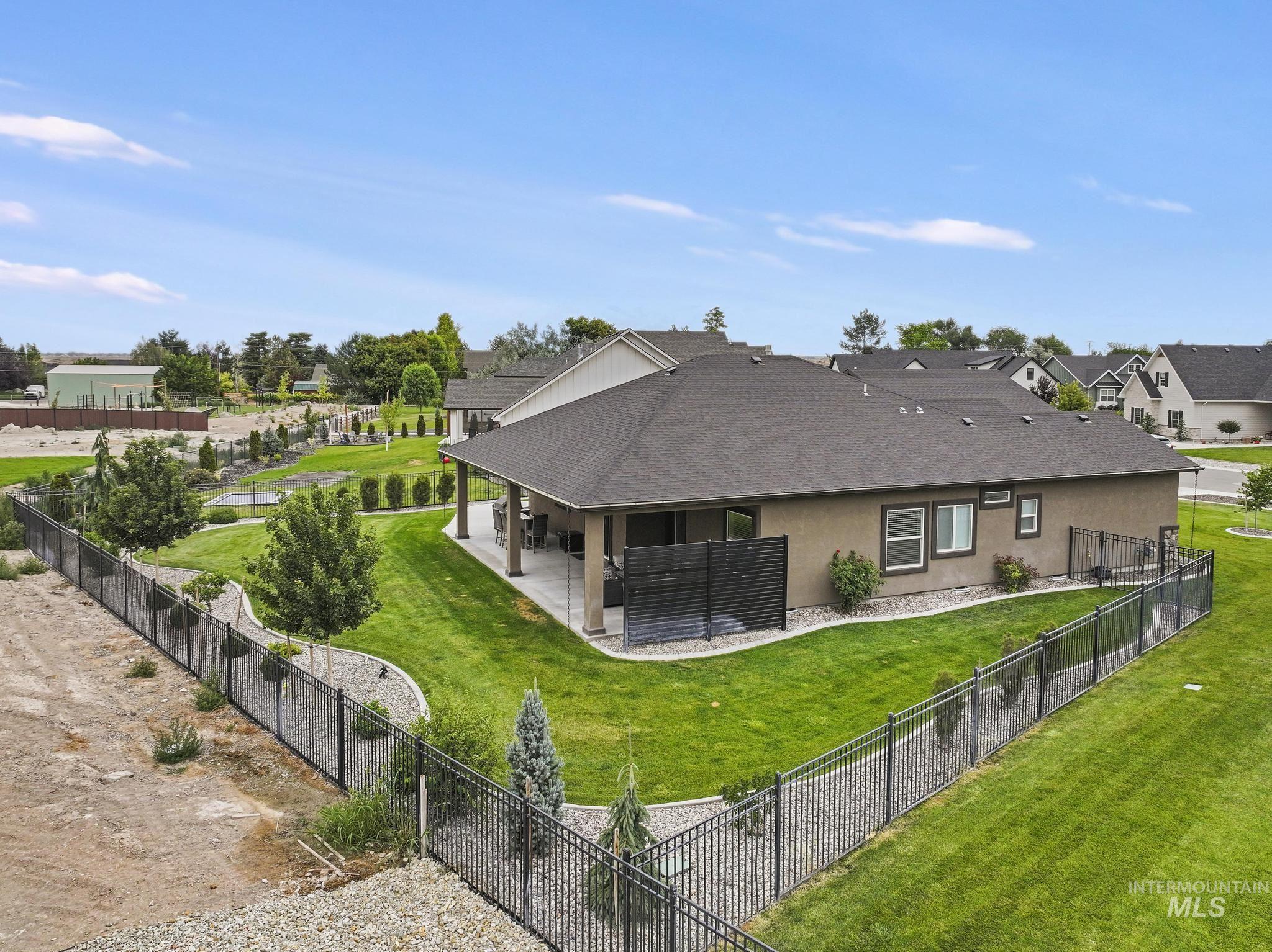 1529 Clear Creek Loop Property Photo 44