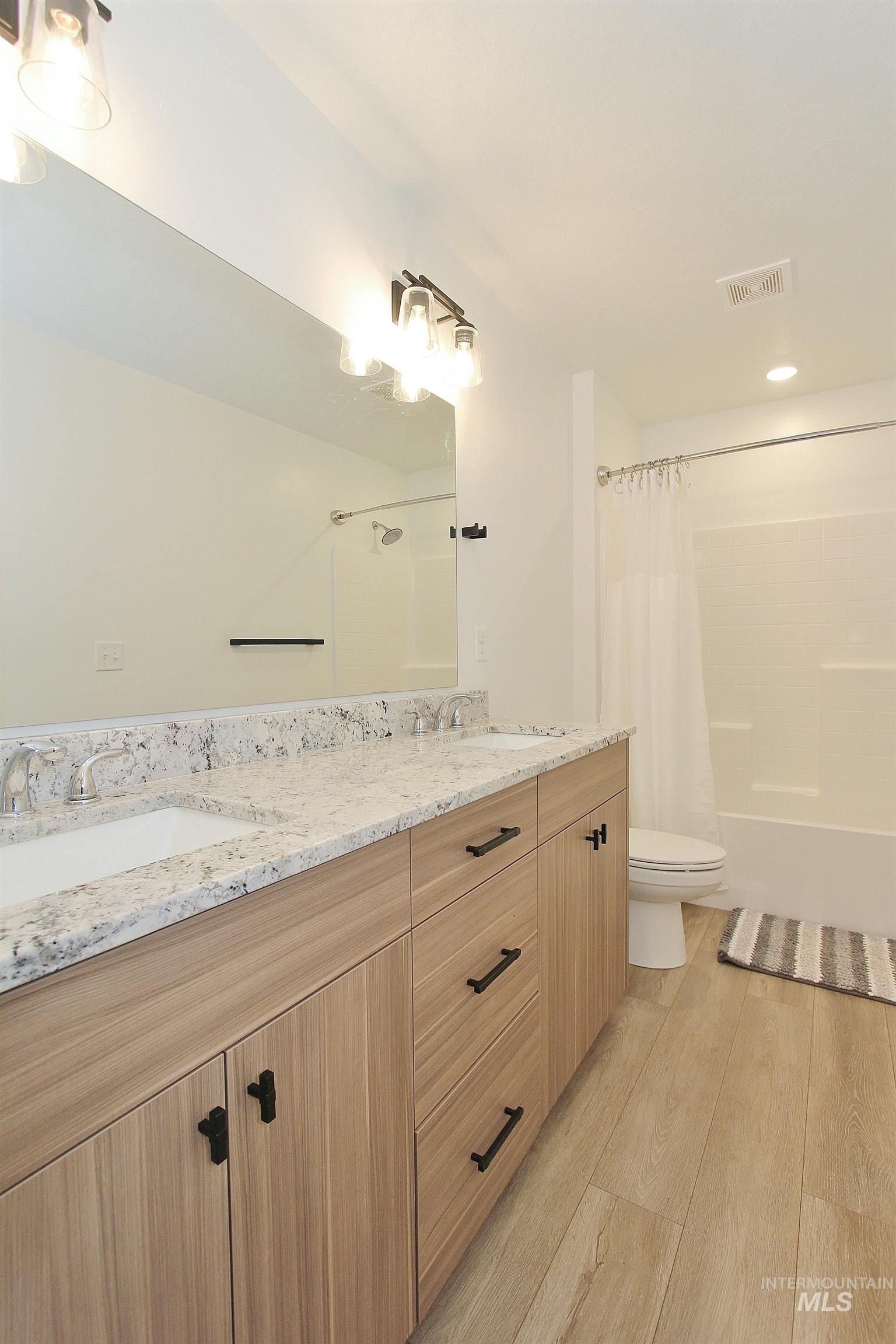 5044 E Woodward Ln Property Photo 13