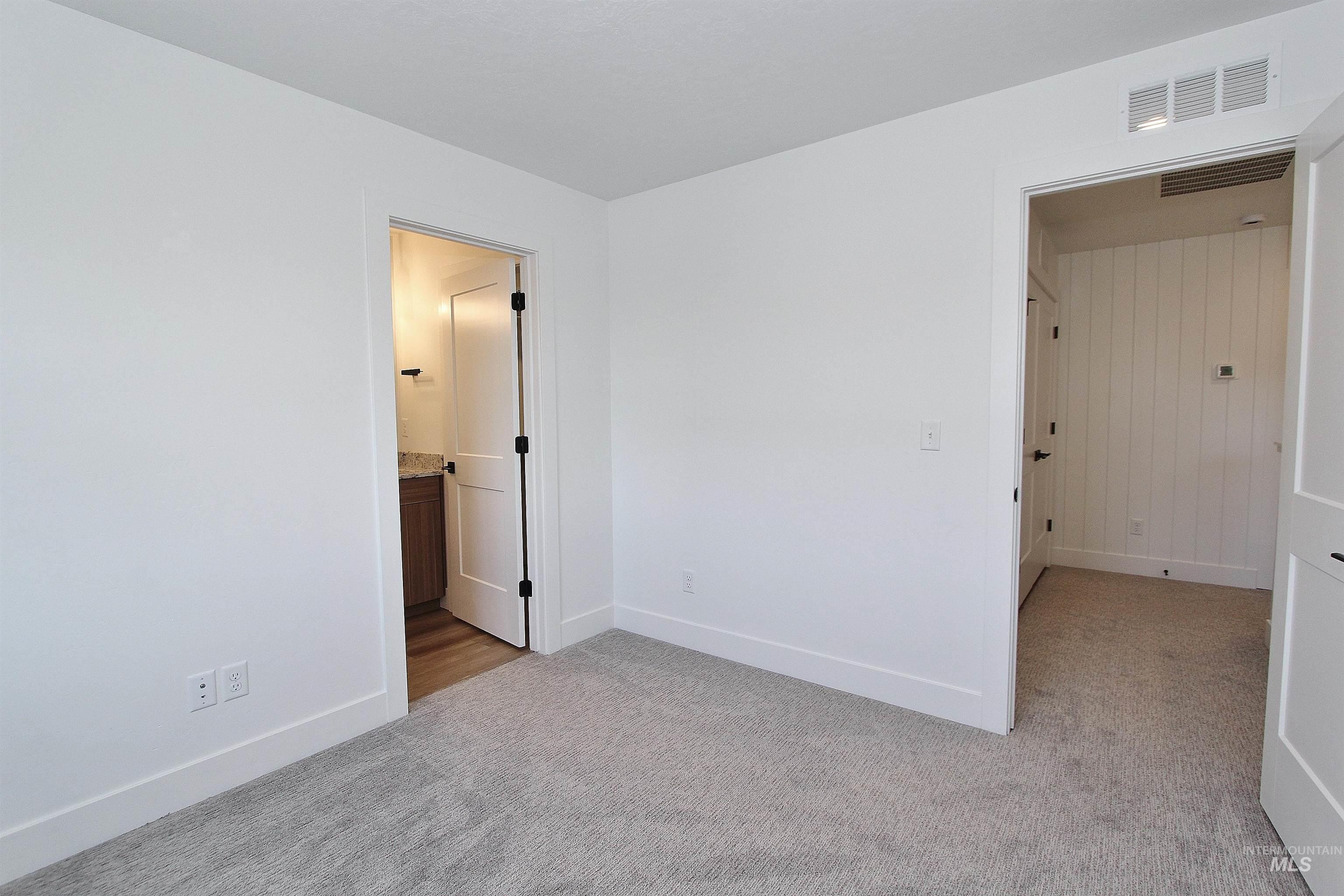 5044 E Woodward Ln Property Photo 16