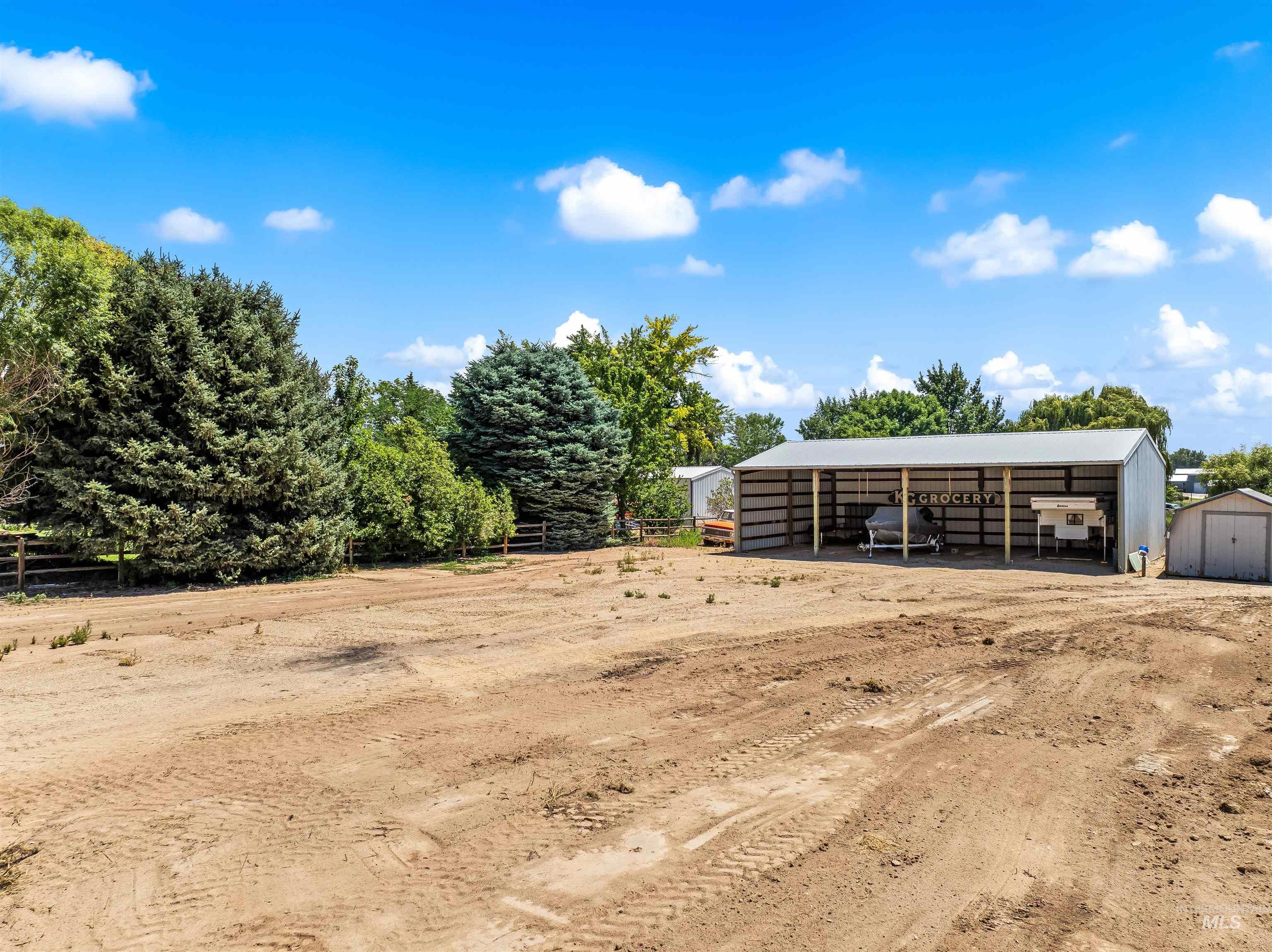 7711 Spring Dr Property Photo 14