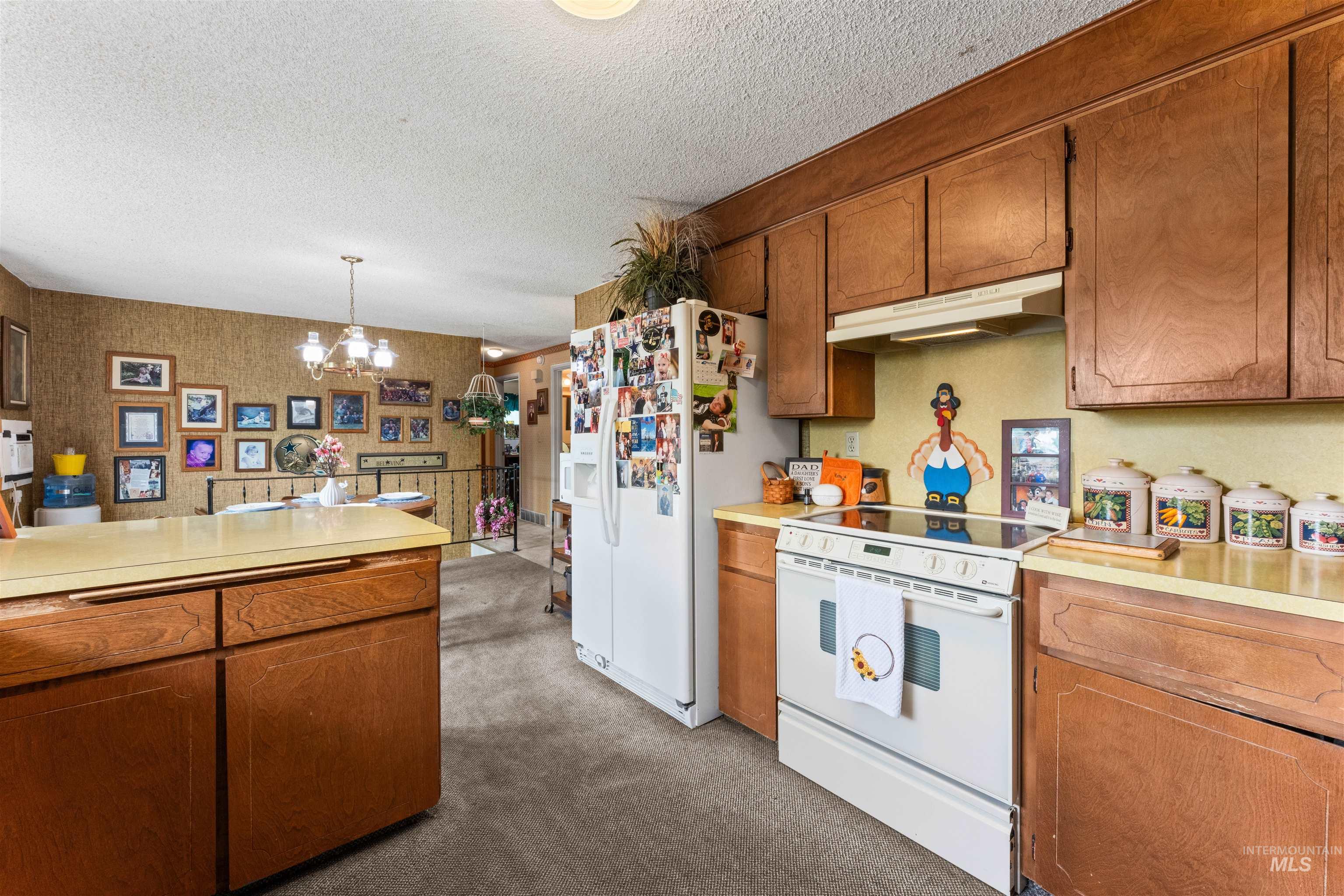7711 Spring Dr Property Photo 30