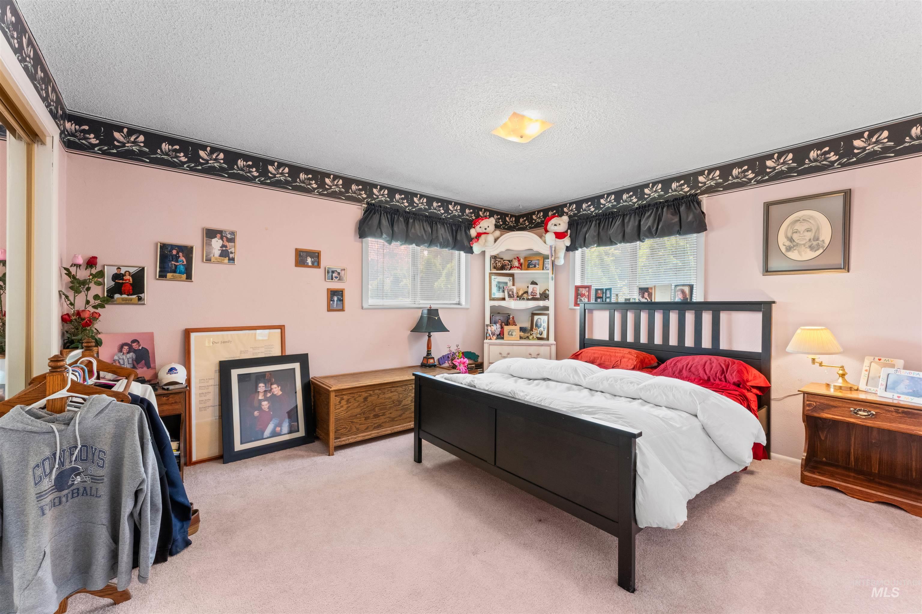 7711 Spring Dr Property Photo 33