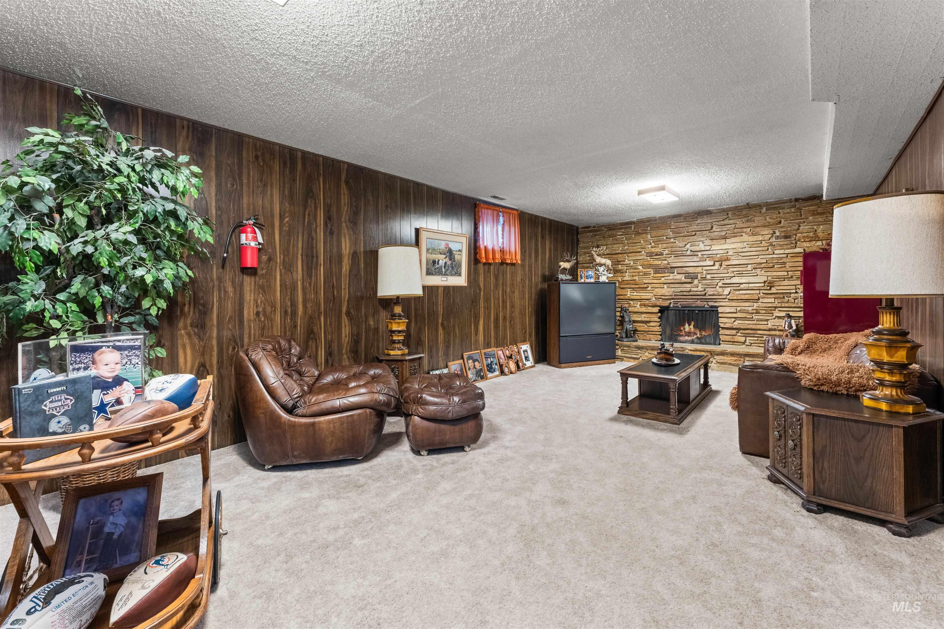 7711 Spring Dr Property Photo 35