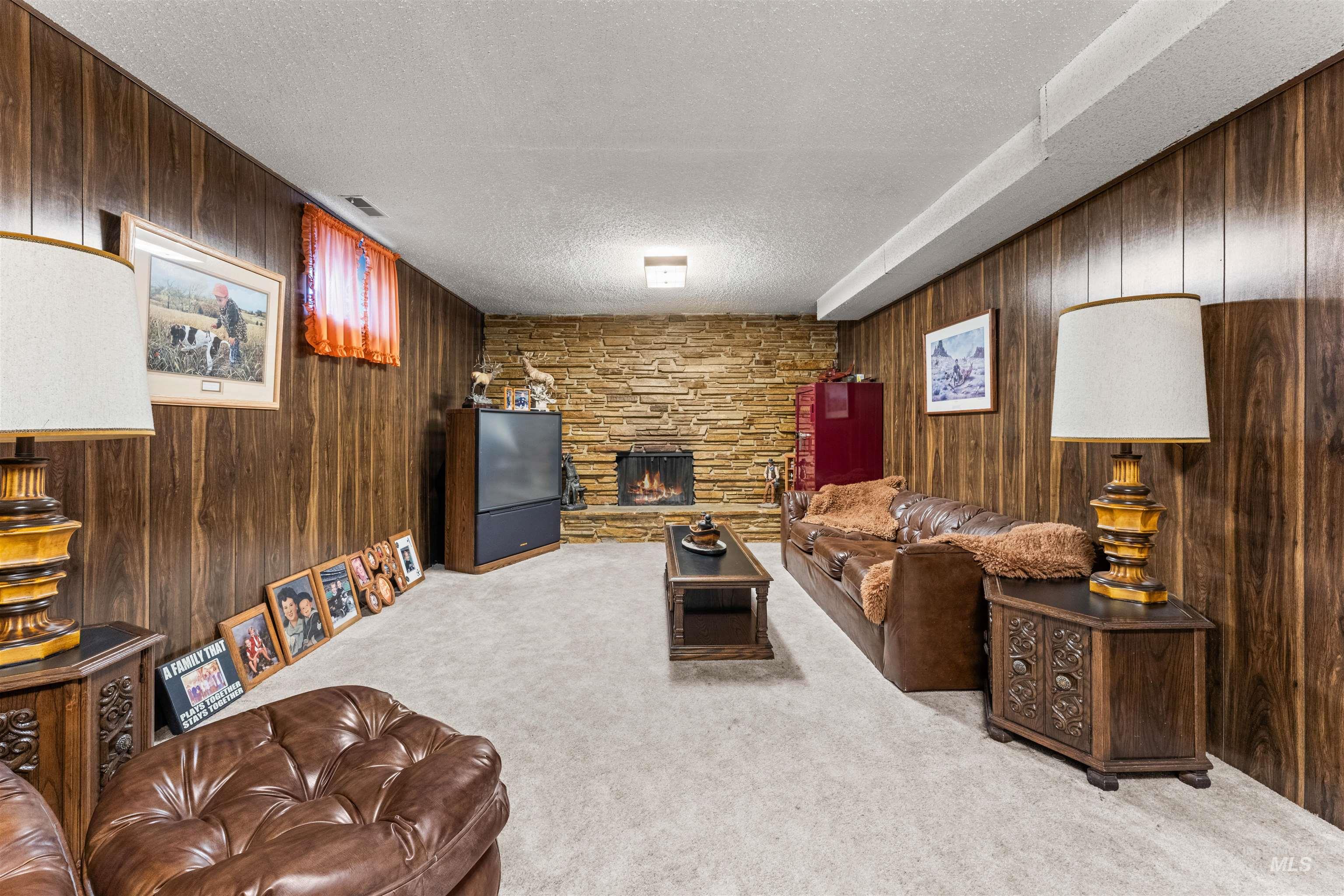 7711 Spring Dr Property Photo 36