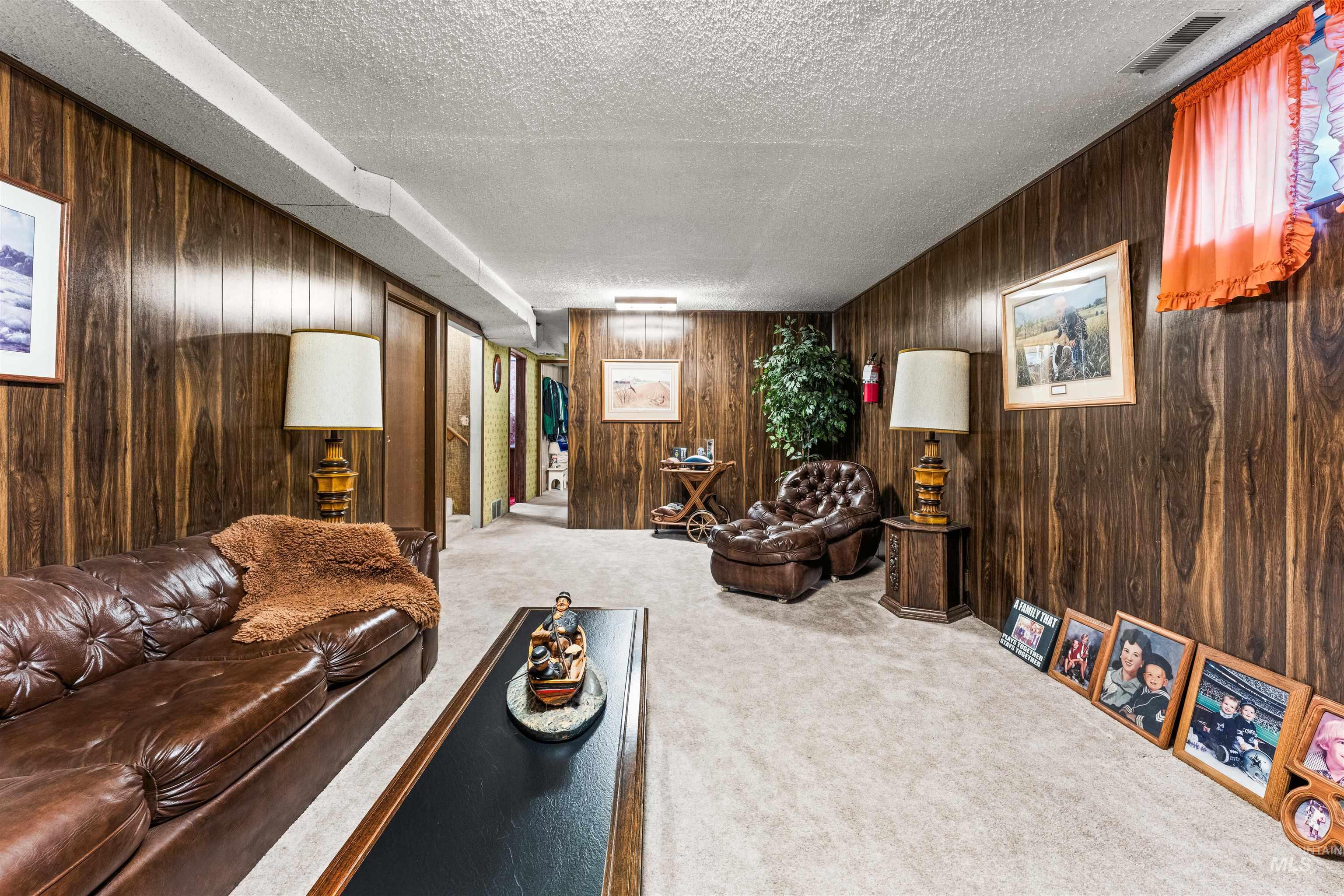 7711 Spring Dr Property Photo 37
