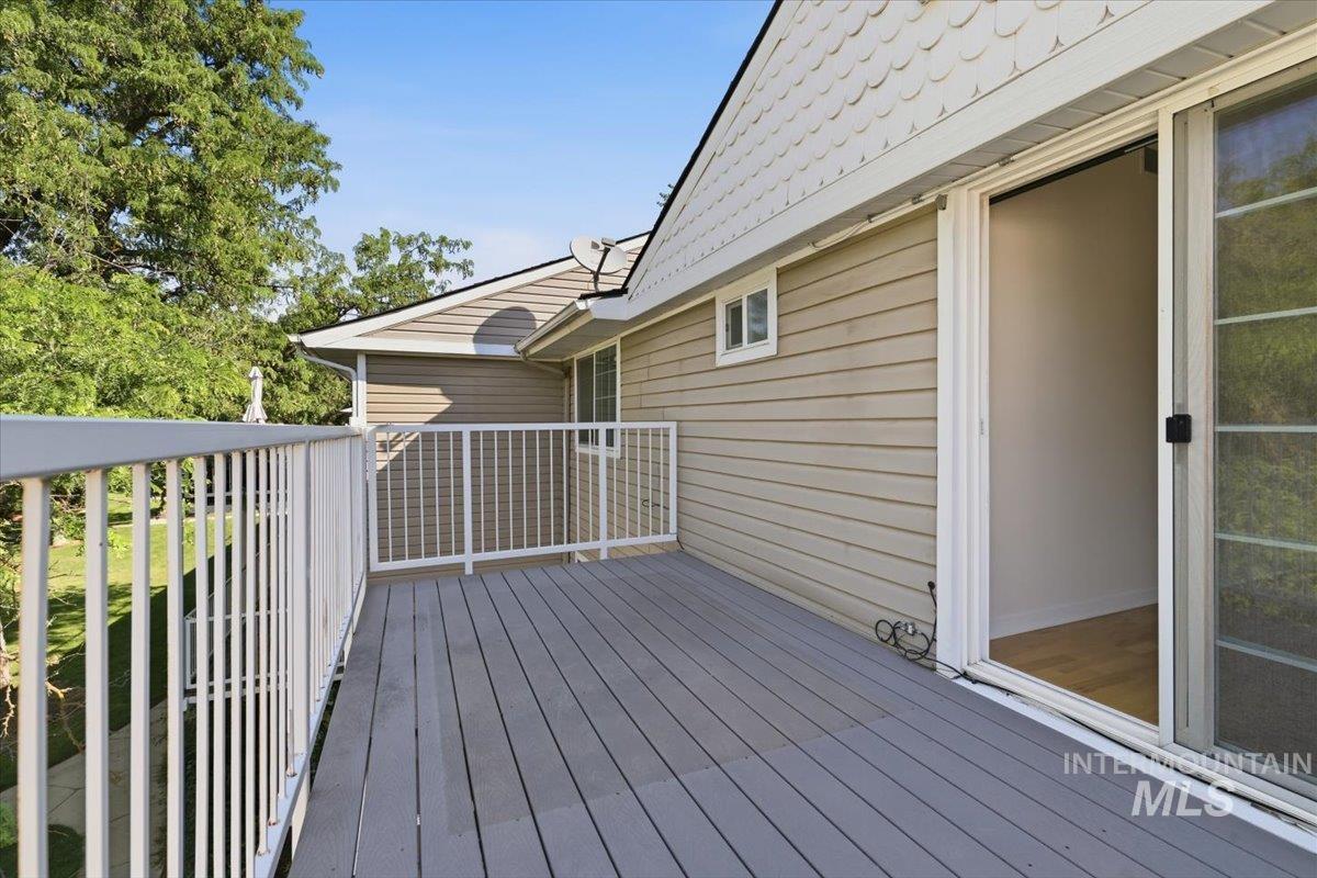 307 W Village Property Photo 16