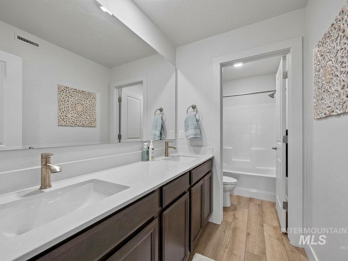 3282 E Mossy Cove St Property Photo 13