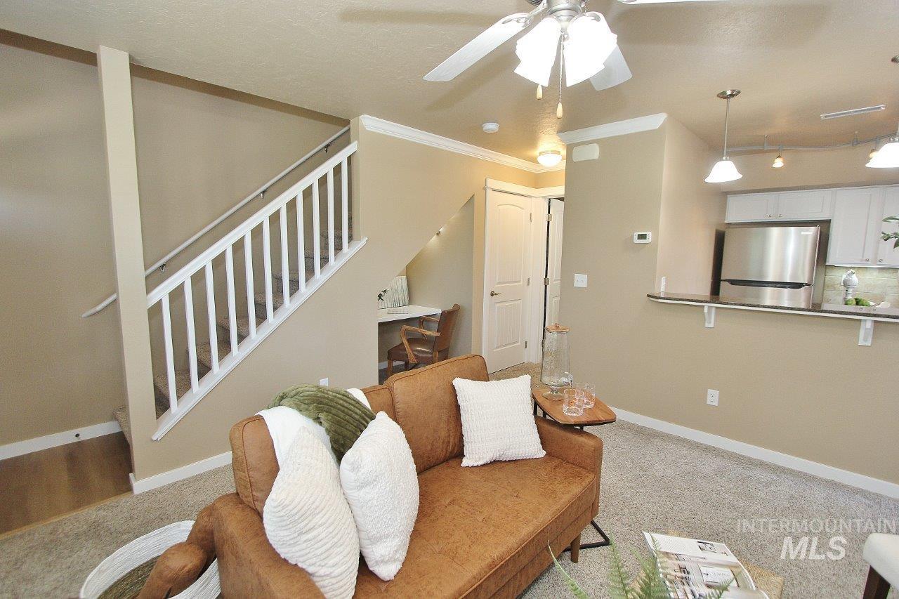 9143 W Brogan Property Photo 3