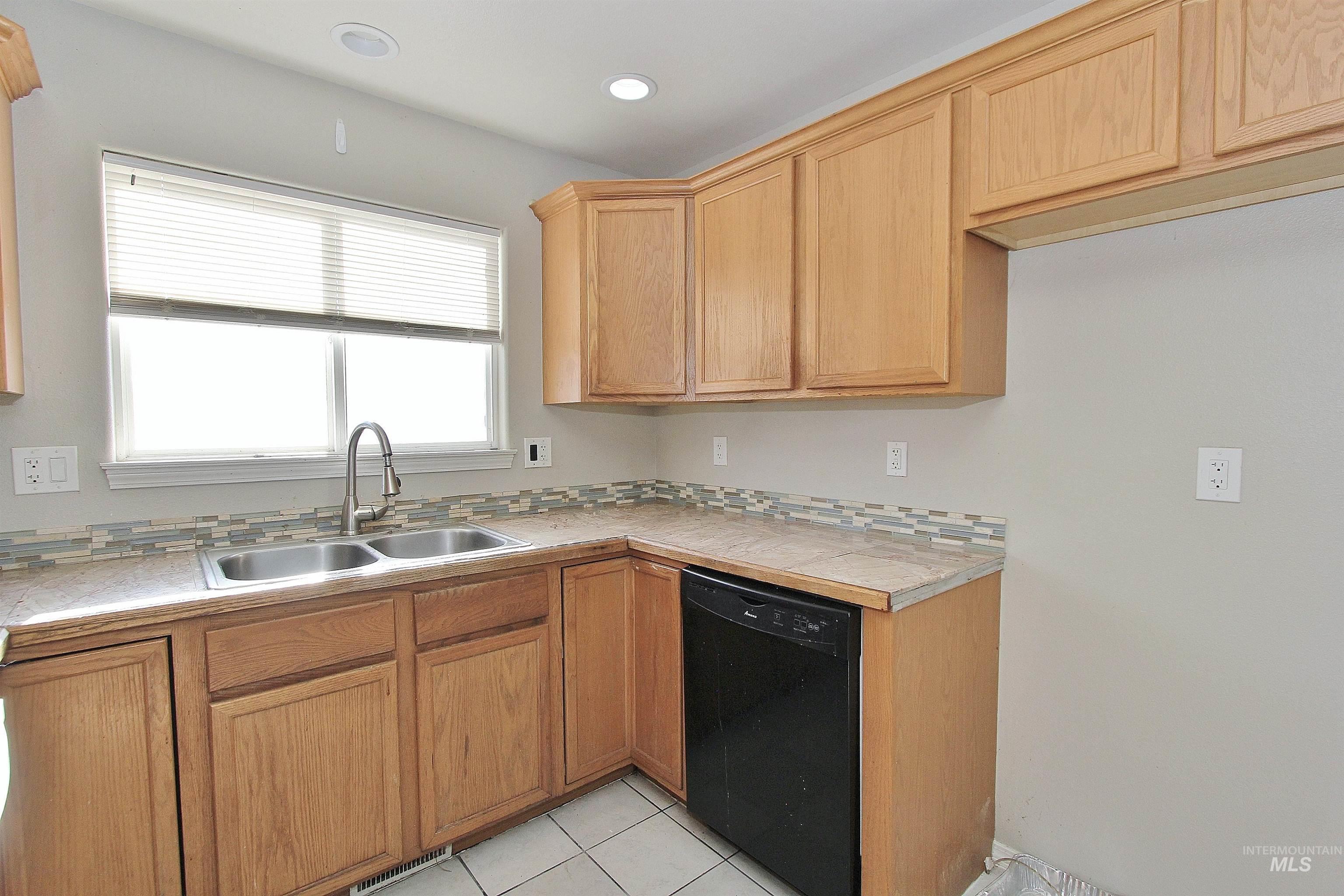 54 S Lollipop Dr. Property Photo 10
