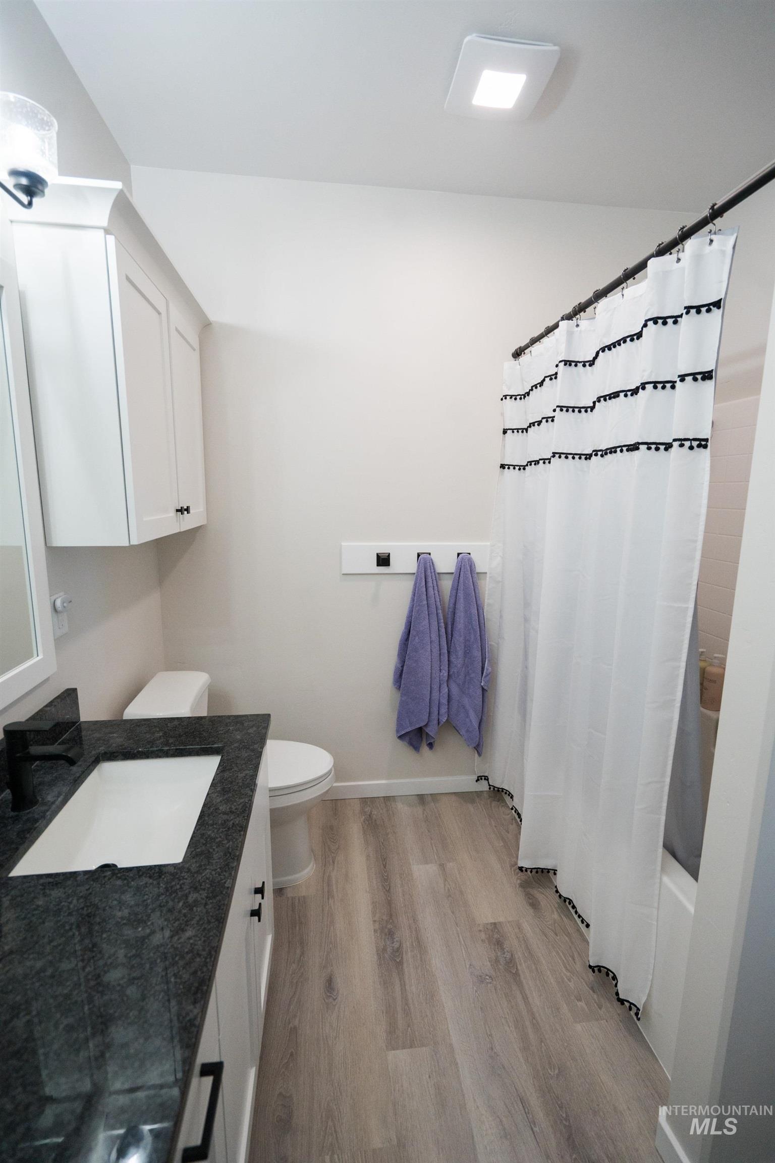 510 W Clark St Property Photo 17