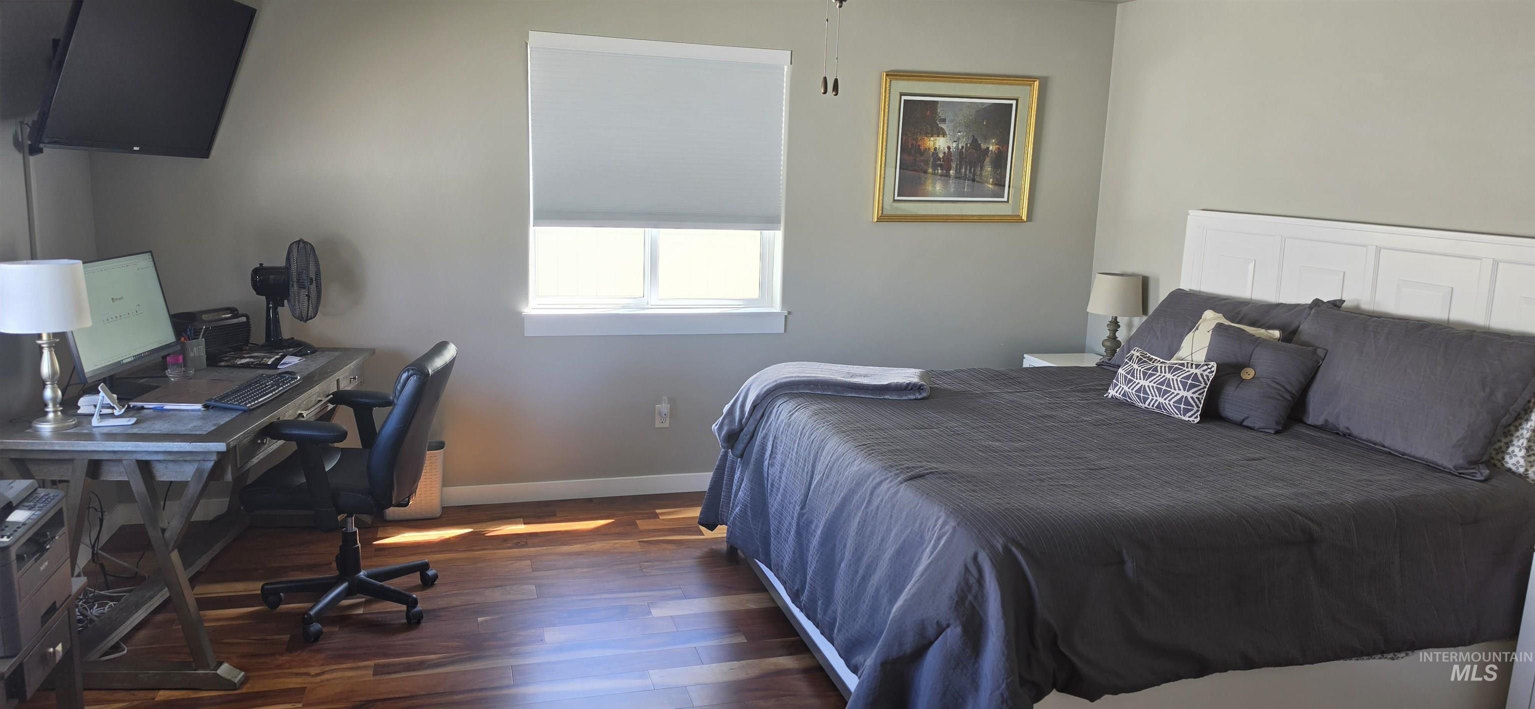 735 16th Property Photo 6