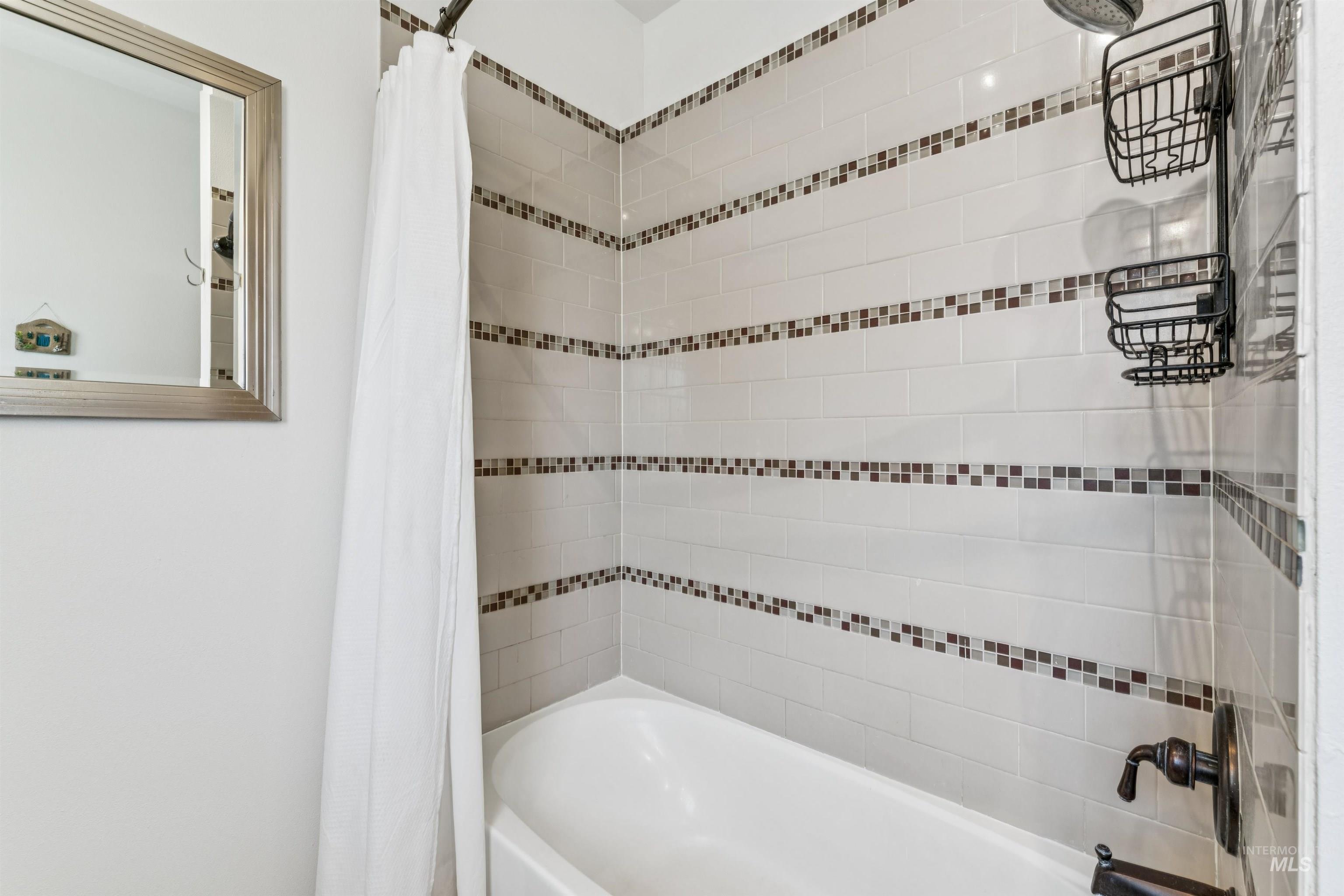 422 Maple Street Property Photo 17