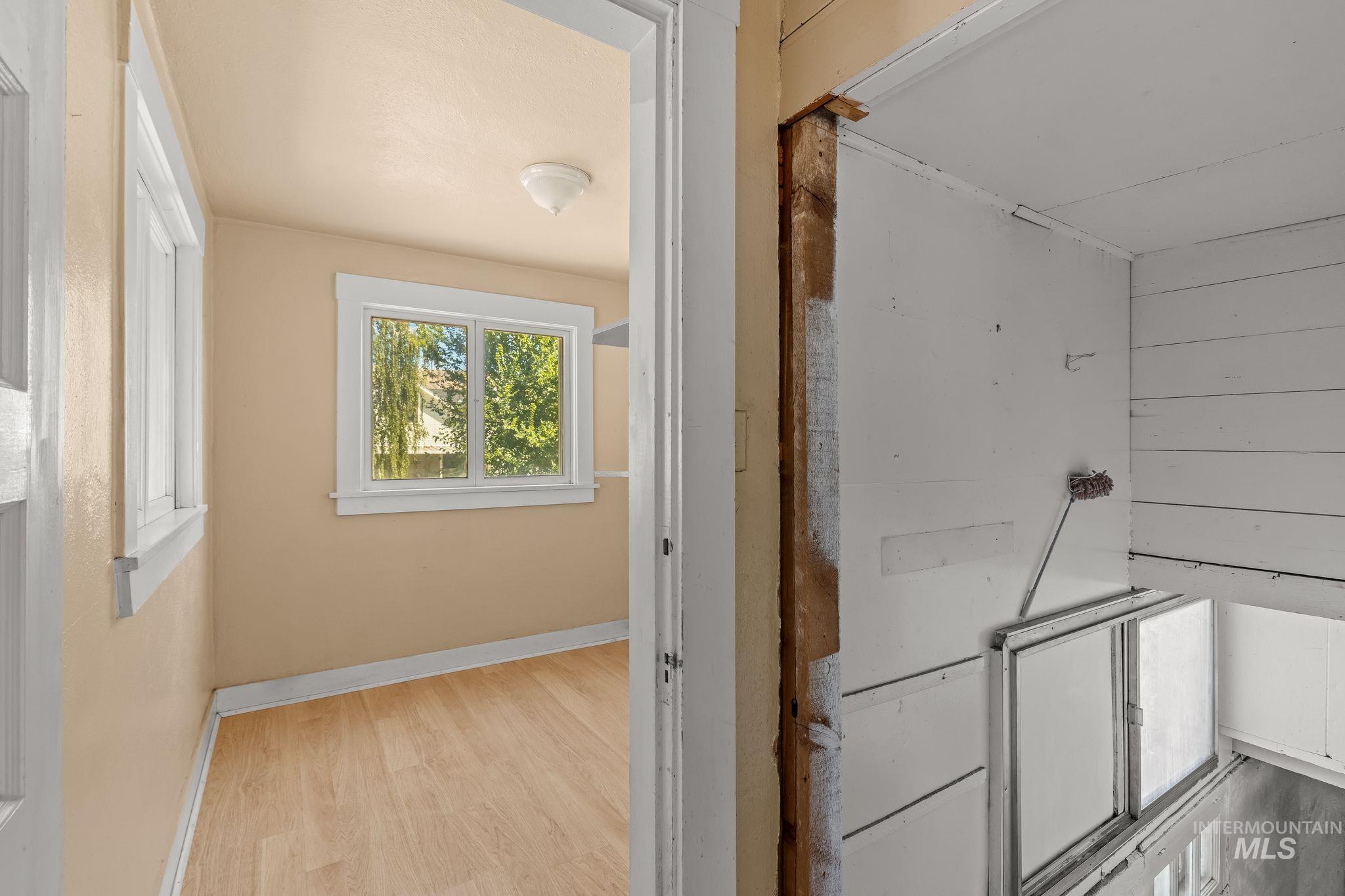 1047 Francis Street Property Photo 25