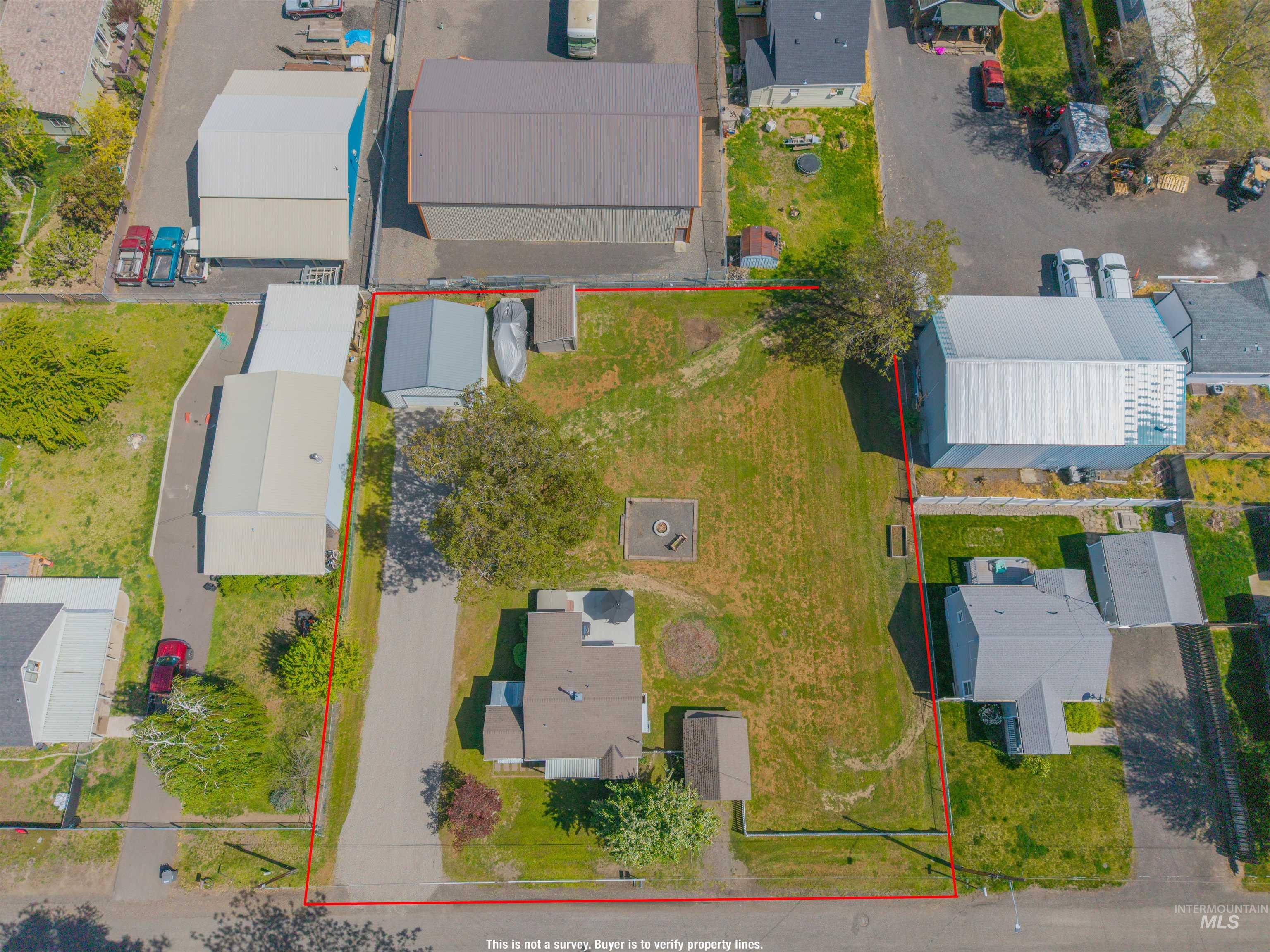 1047 Francis Street Property Photo 42