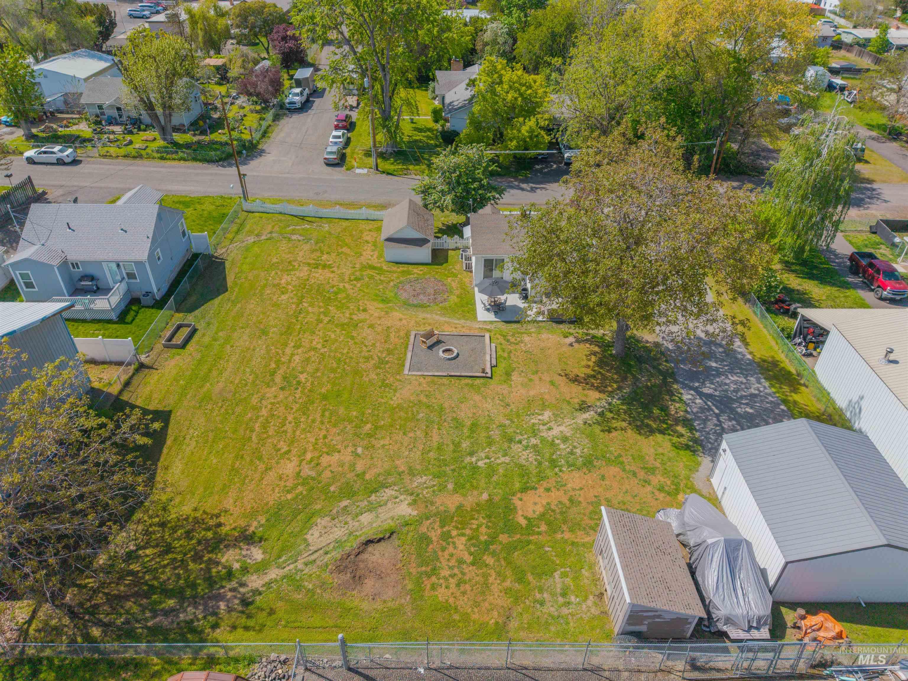 1047 Francis Street Property Photo 49