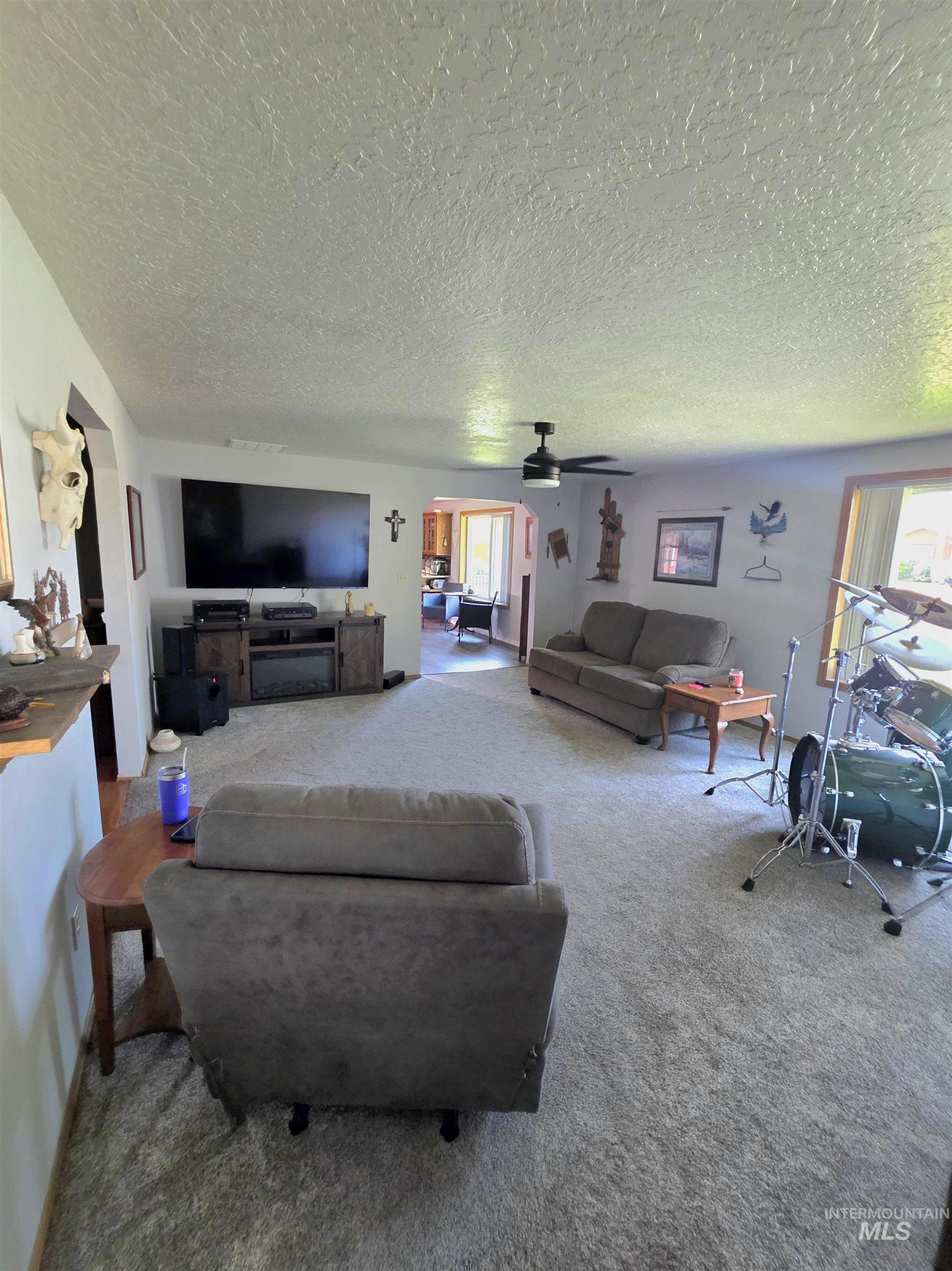 123 S Campbell Ave Property Photo 32