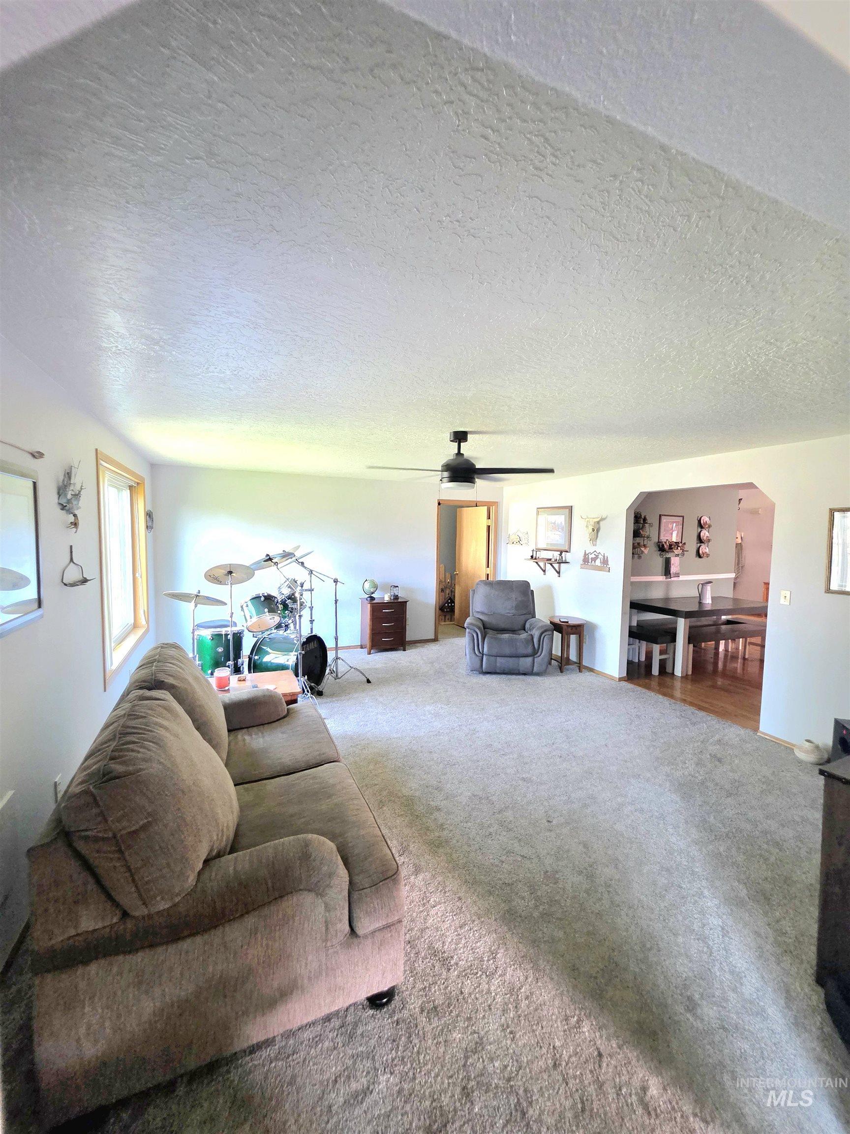 123 S Campbell Ave Property Photo 34