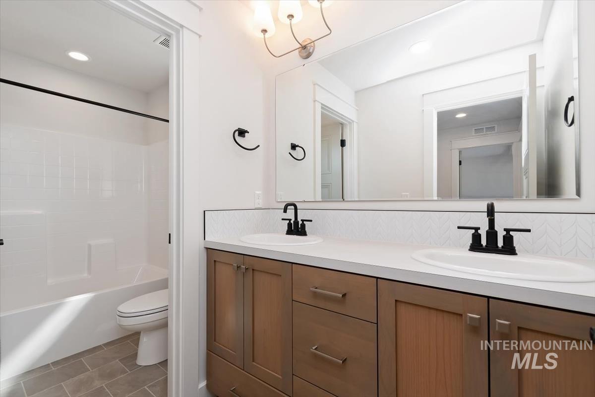 1008 E Osorno Dr Property Photo 29
