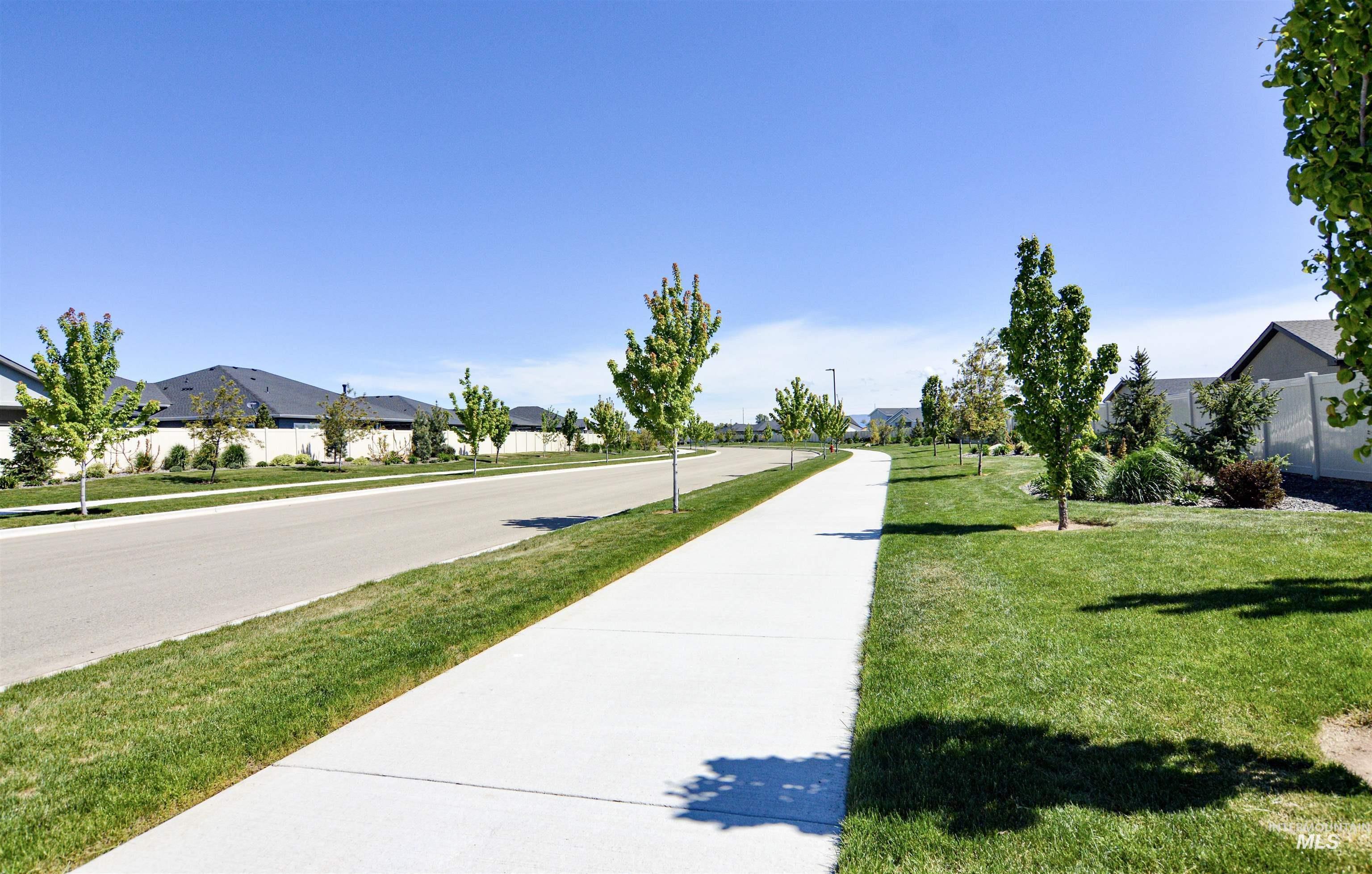 1008 E Osorno Dr Property Photo 37