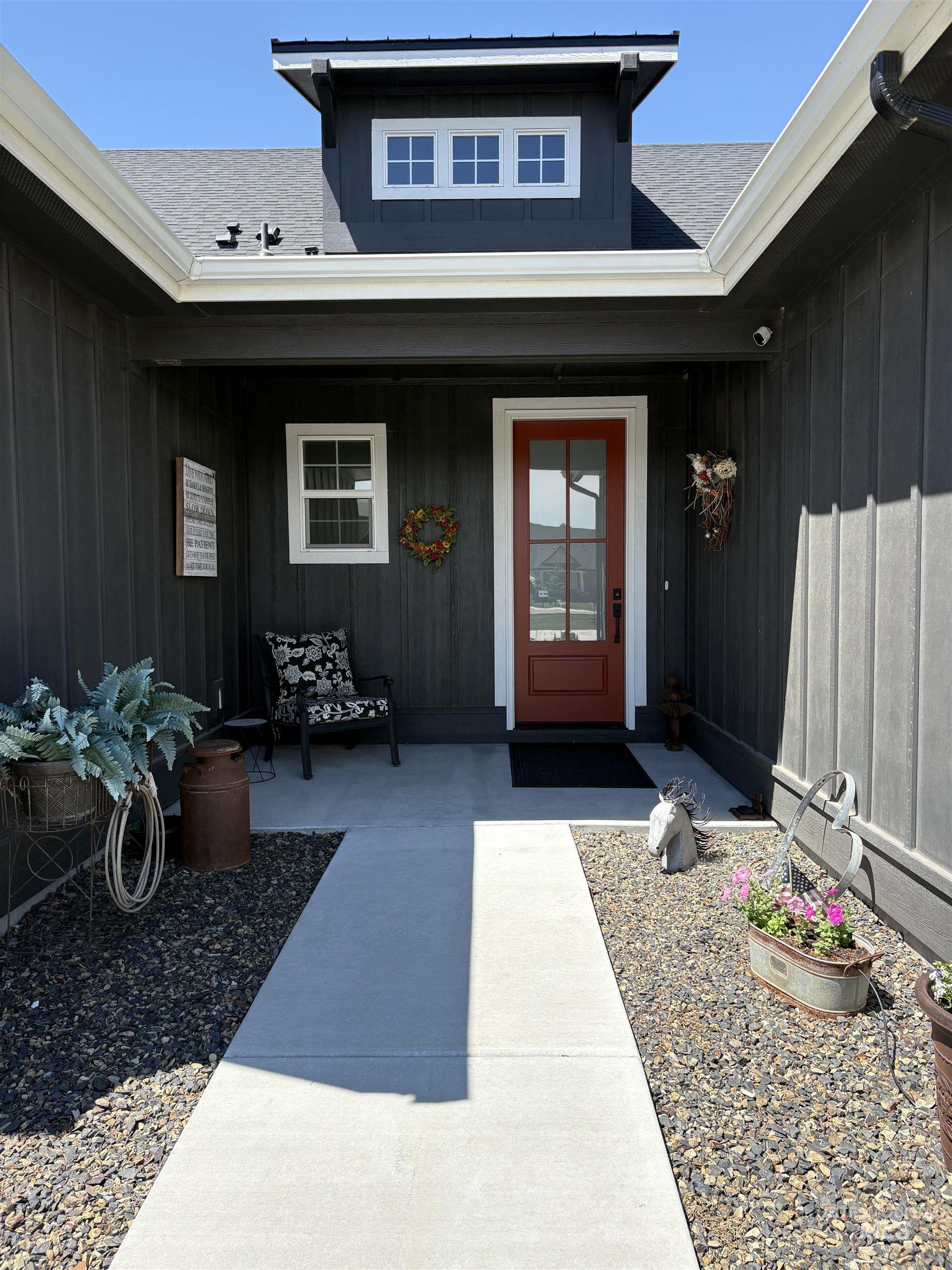 8112 Fountain Brook St Property Photo 2