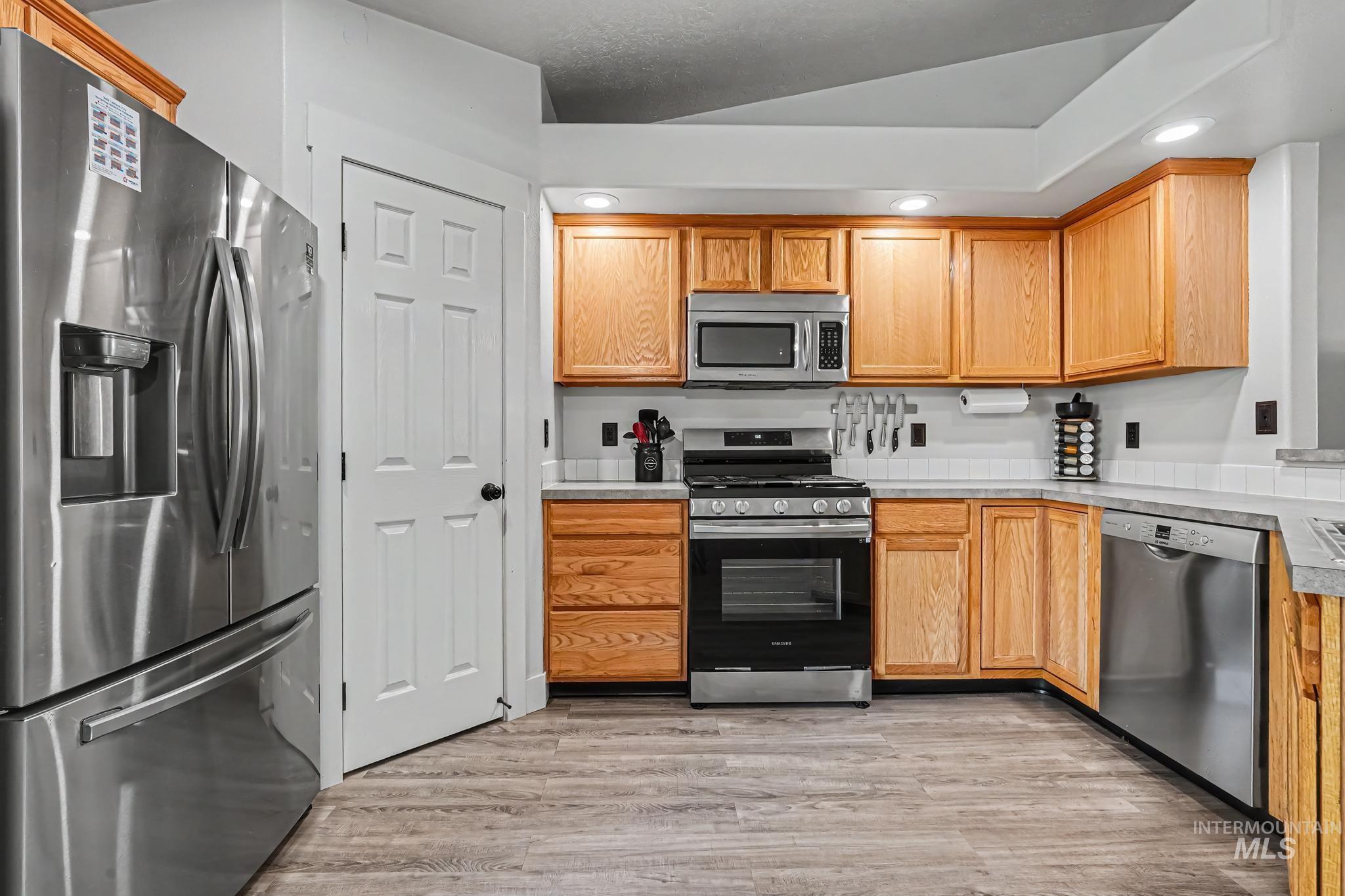 20191 Mather Ave. Property Photo 5