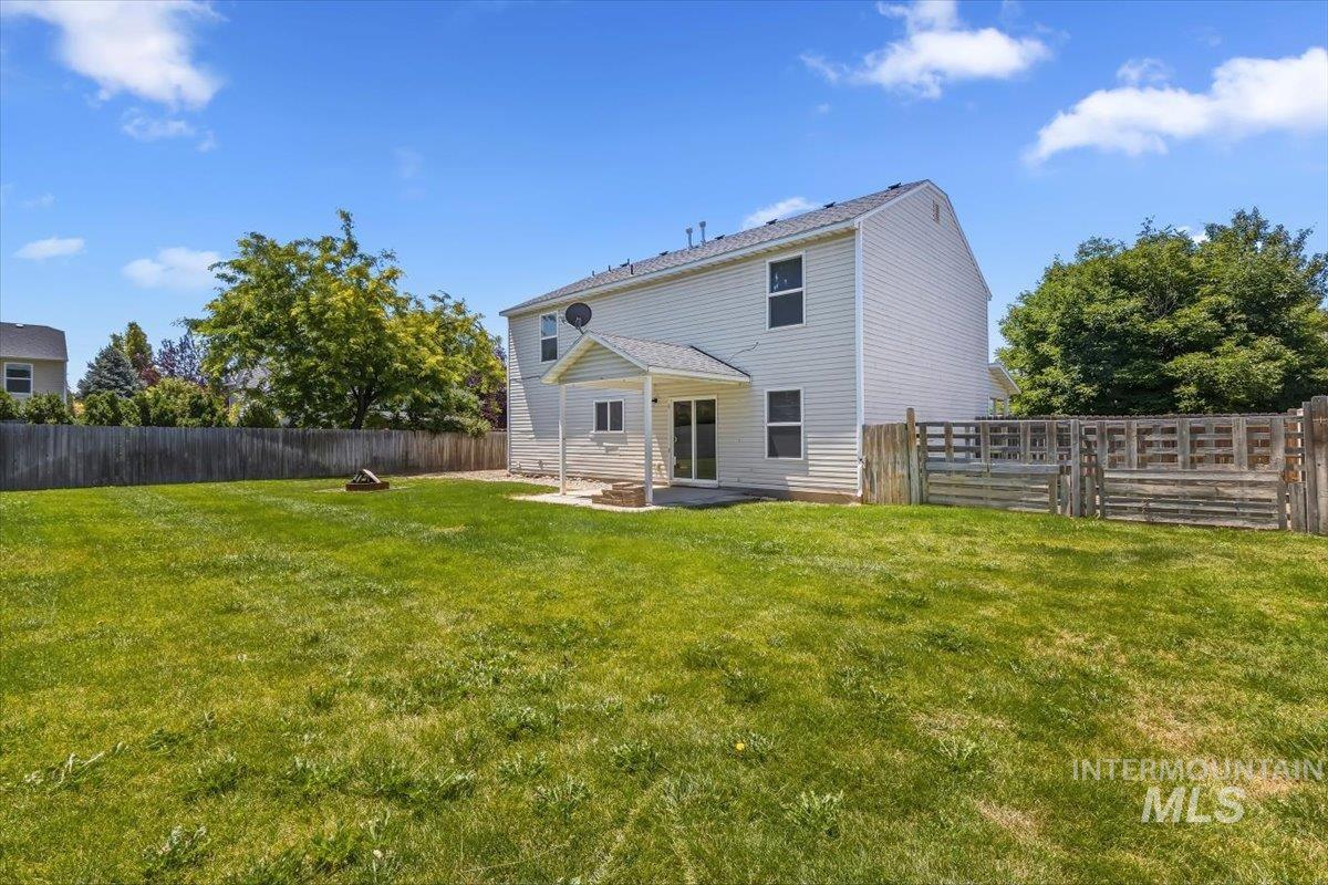 17676 N Armstead Ave Property Photo 8
