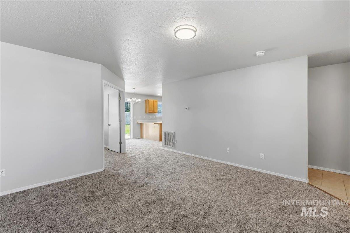 17676 N Armstead Ave Property Photo 10