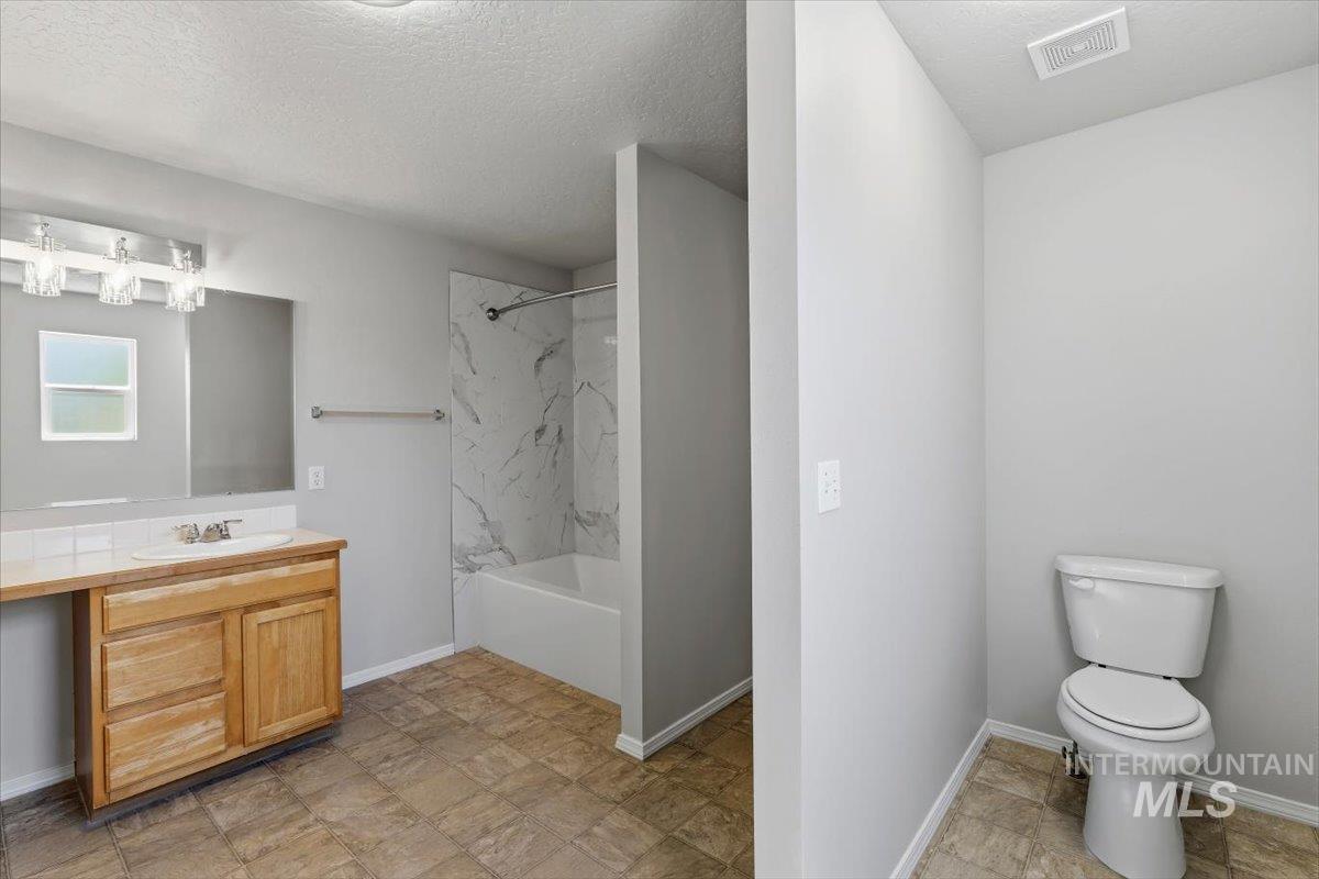 17676 N Armstead Ave Property Photo 20